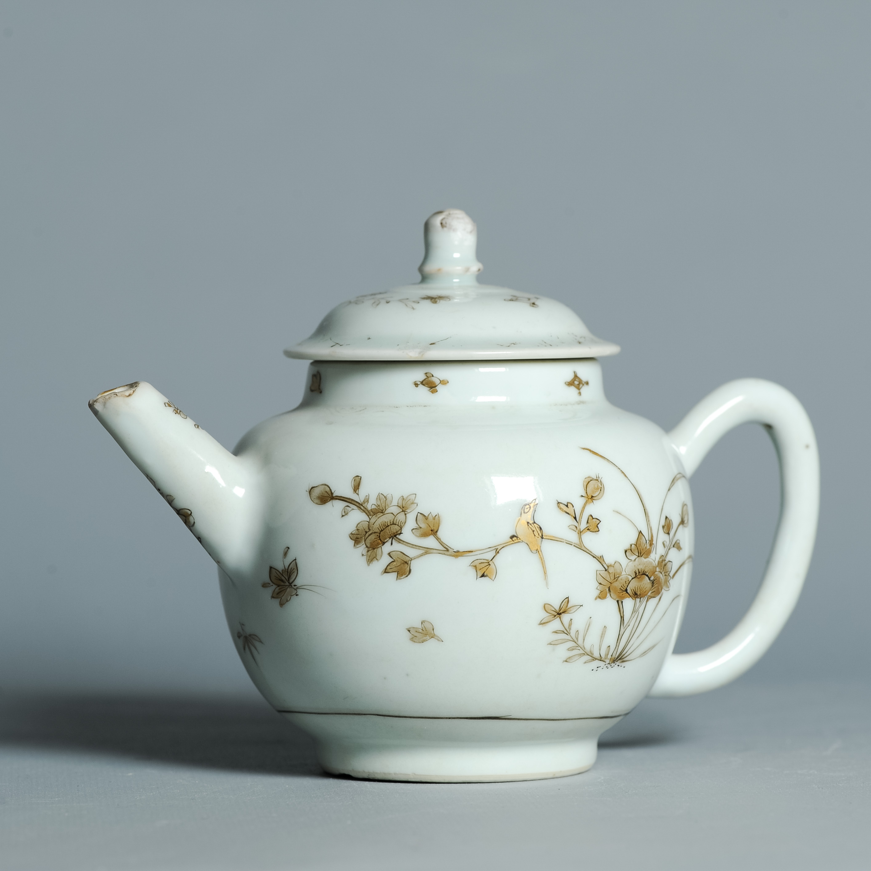 Antique 1740-1760 Chinese Porcelain Teapot China Gold Decoration Qianlong Period - Image 8