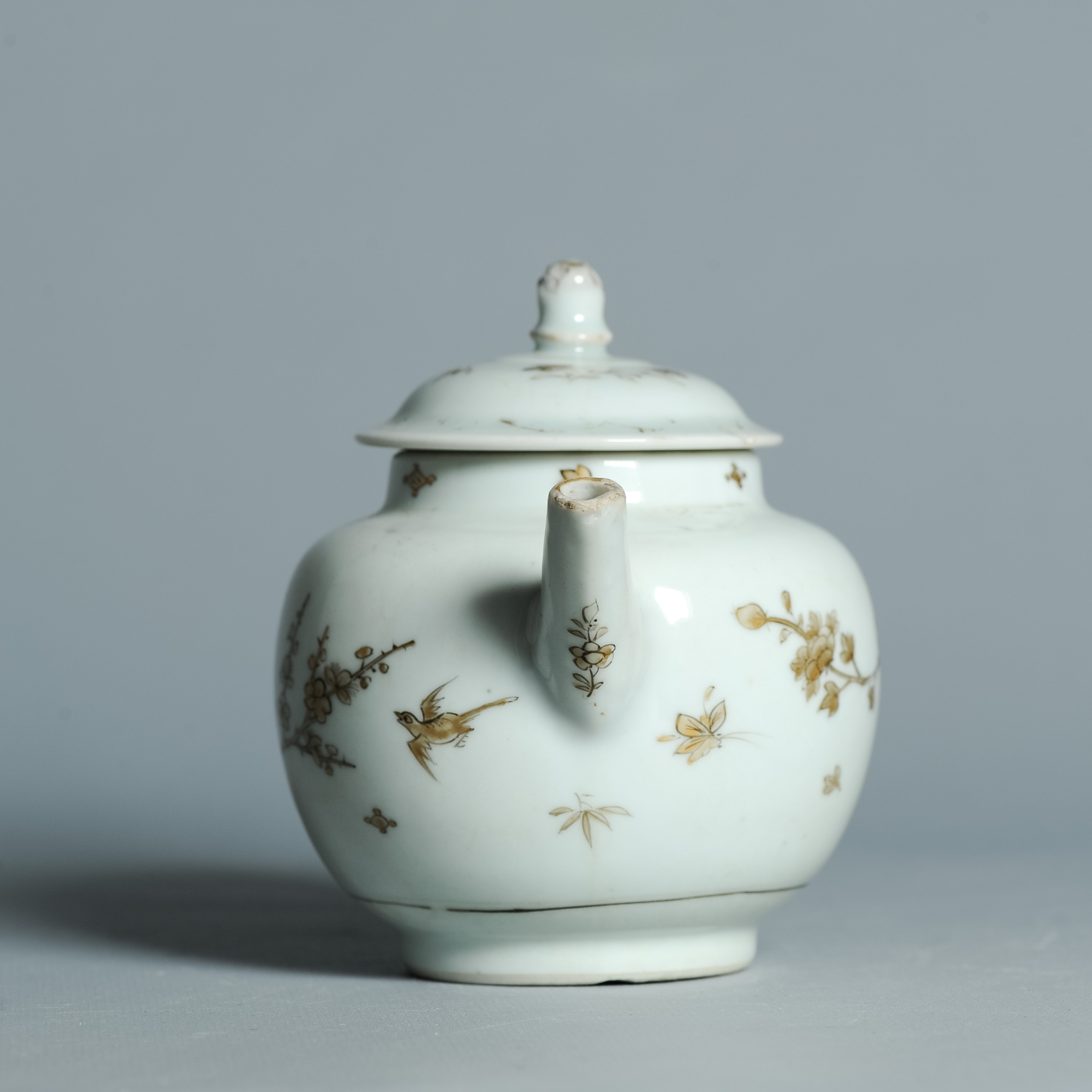 Antique 1740-1760 Chinese Porcelain Teapot China Gold Decoration Qianlong Period - Image 10