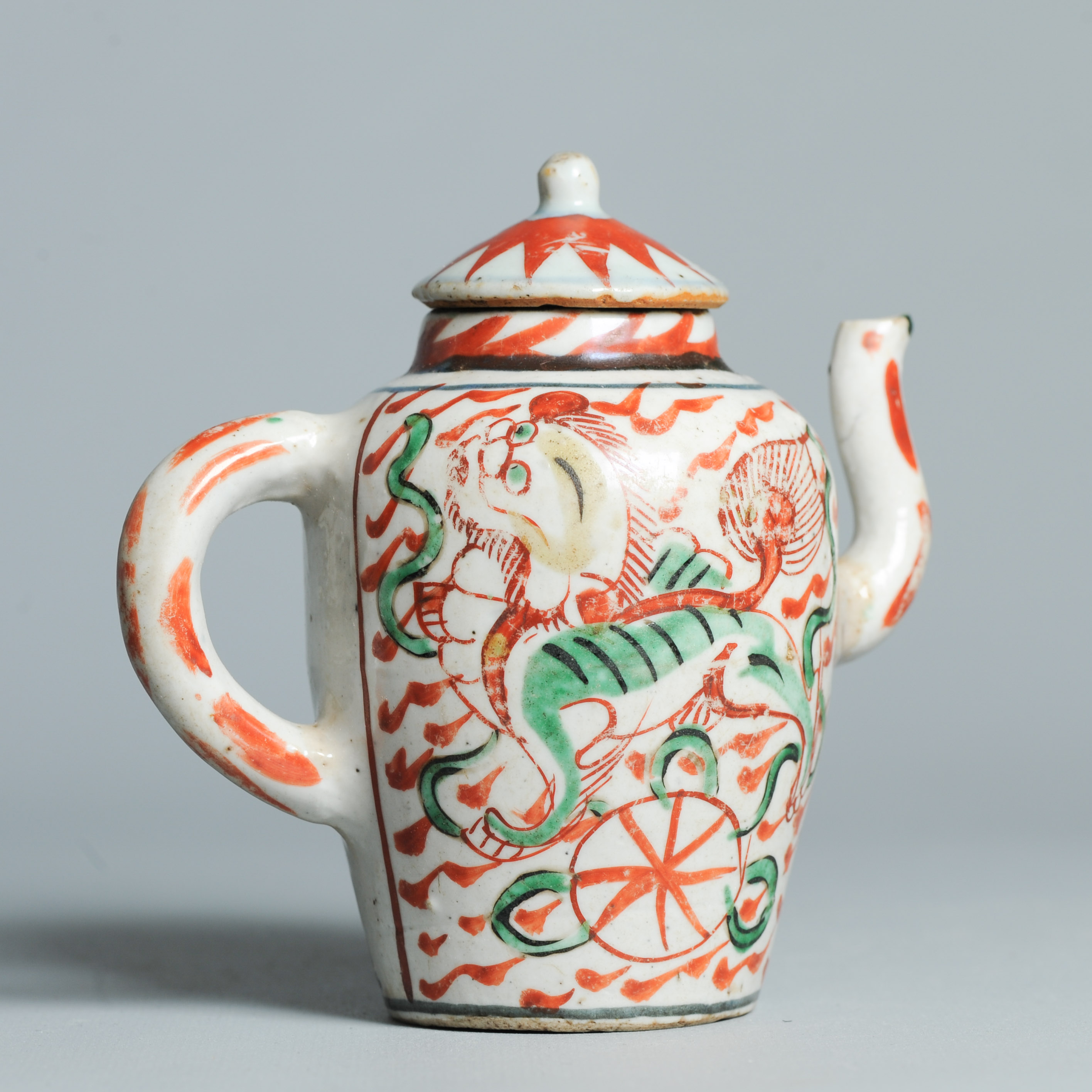 Antique 17C Chinese Porcelain Famille Verte teapot Mythical Animal Ca 1640-60 - Image 8
