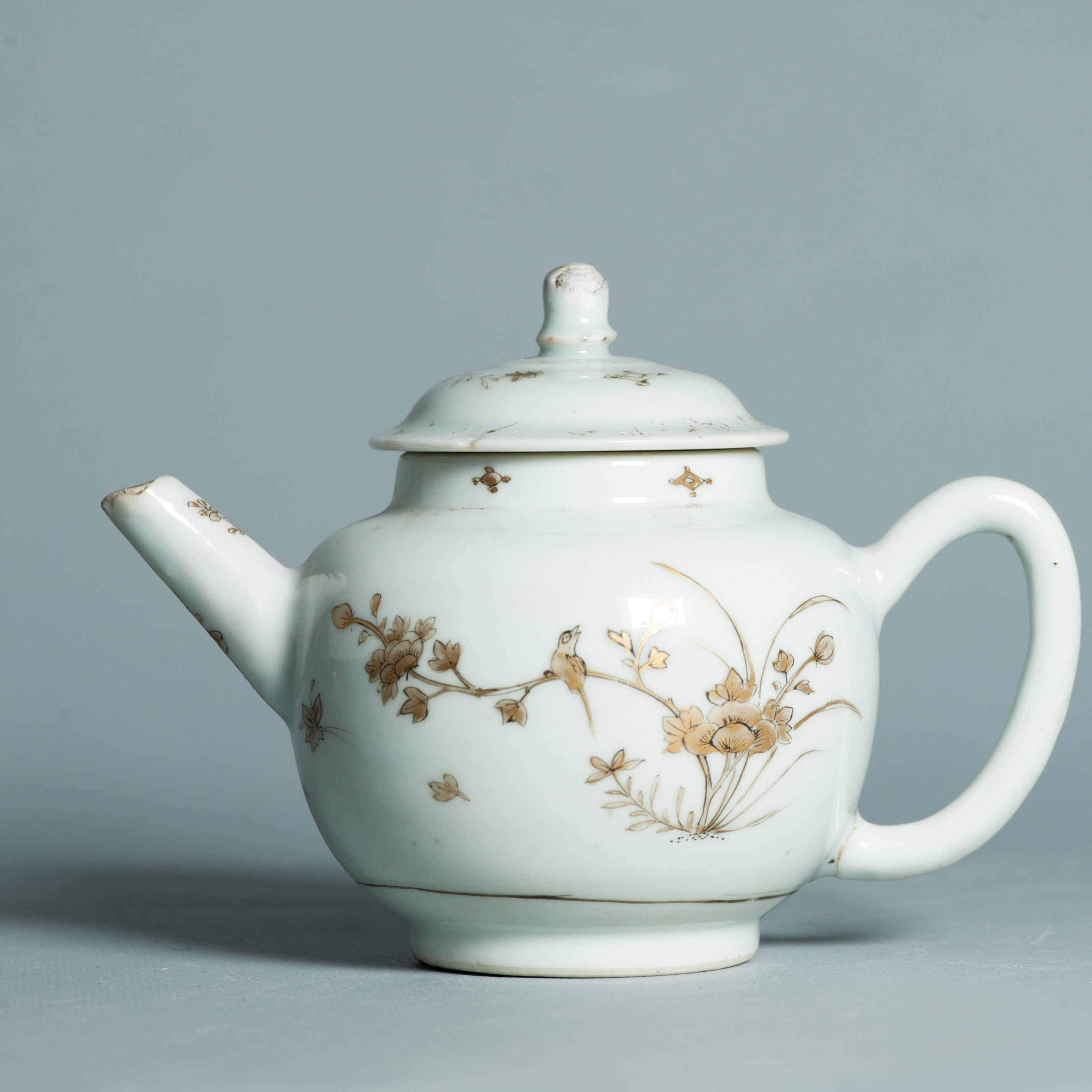 Antique 1740-1760 Chinese Porcelain Teapot China Gold Decoration Qianlong Period - Image 7