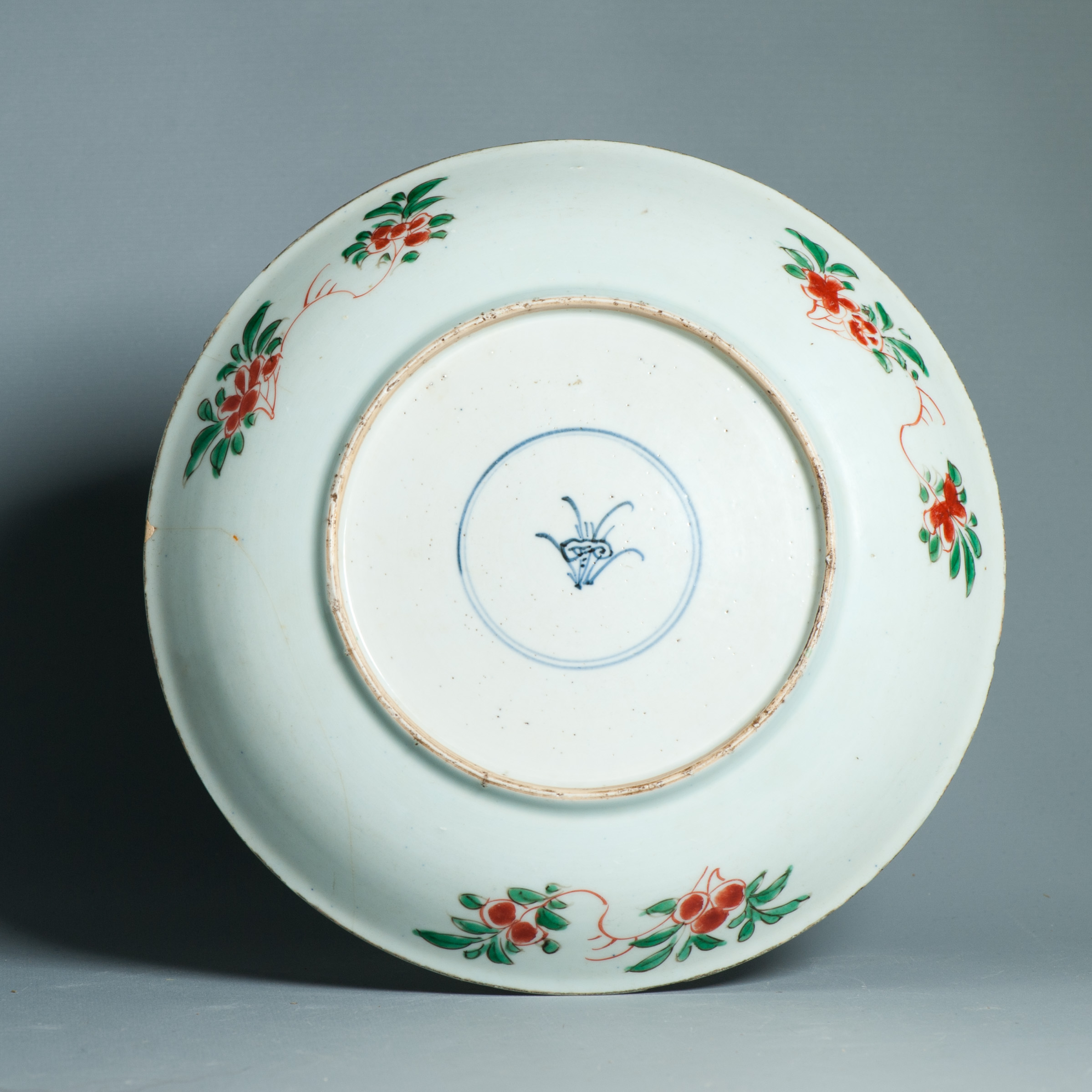 Antique Kangxi period Chinese Porcelain Wucai Famille verte Dish Flowers - Image 5