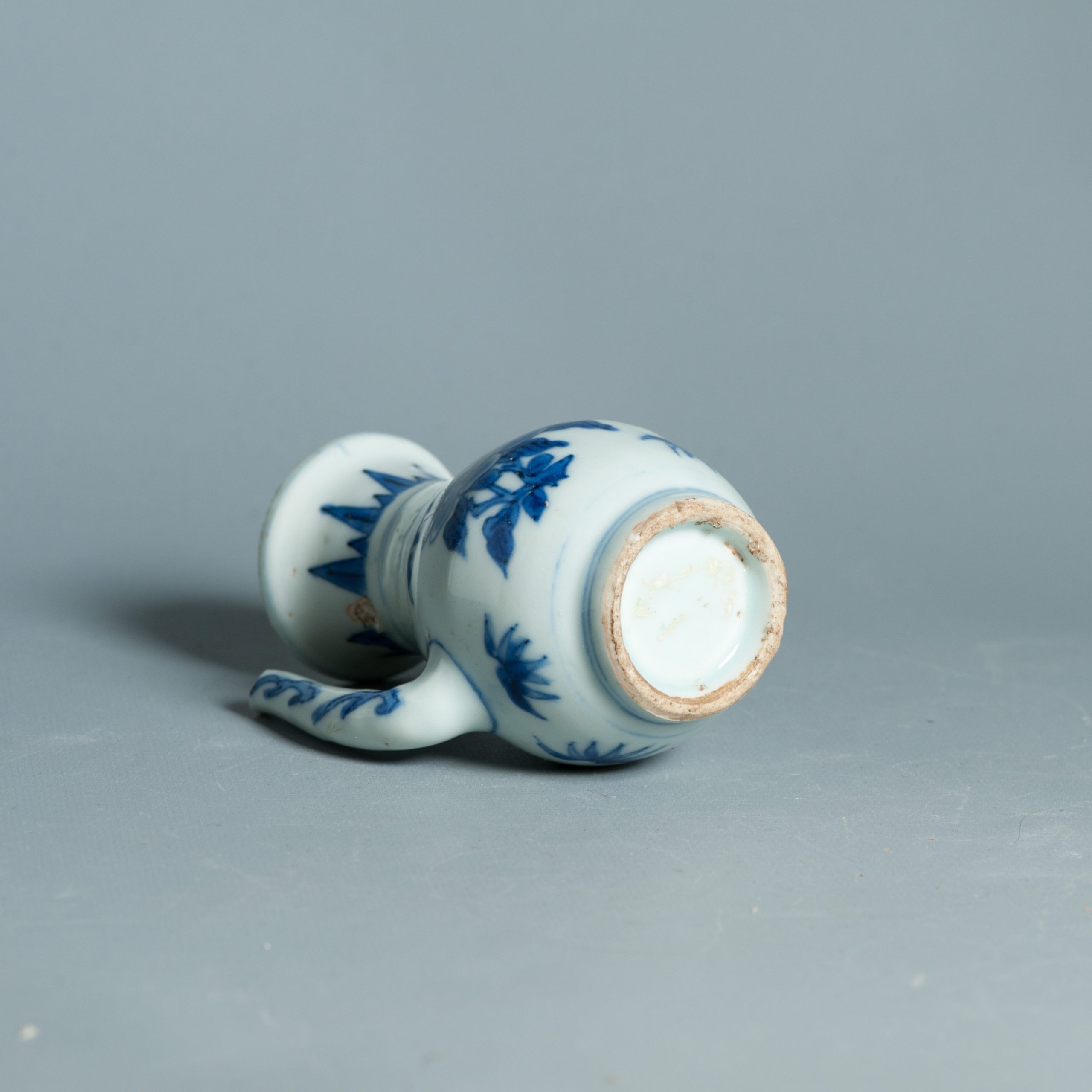 12CM Wanli 1573-1620 Antique Chinese Porcelain Ewer Flowers Blue and White - Image 2