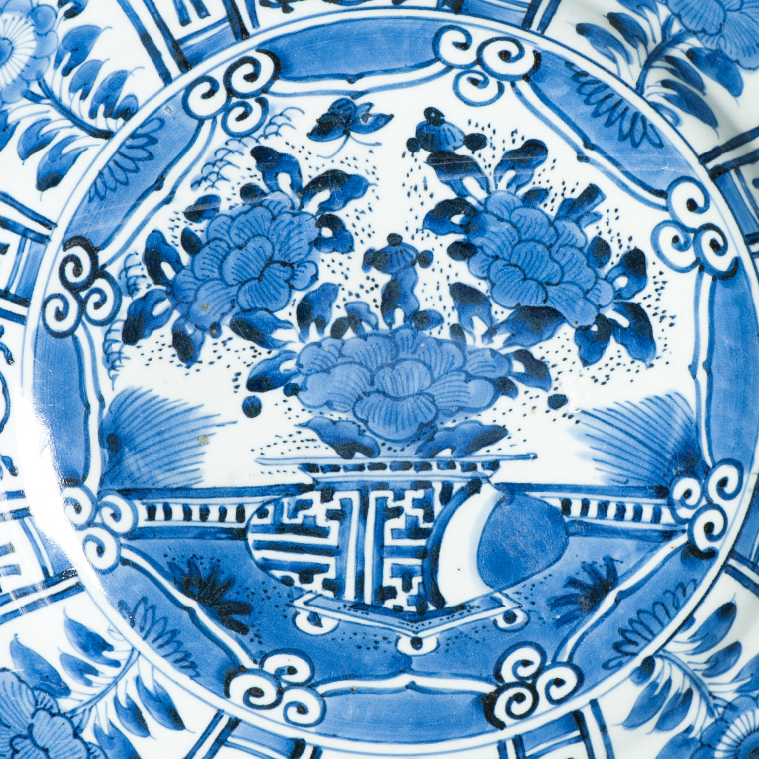 43.5CM Antique Arita Edo Period 17C Japanese Porcelain Dish Ming Kraak Style - Image 2