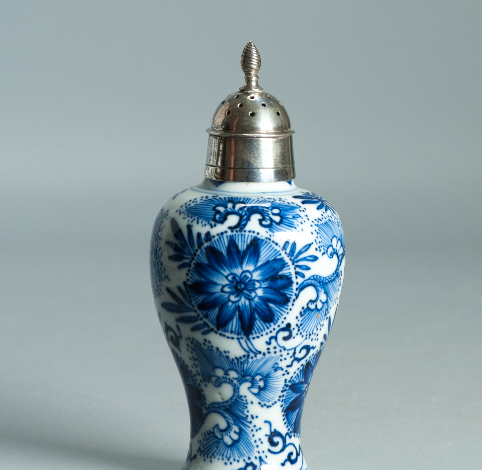 Antique Kangxi Period Chinese porcelain Vase Silver Mount Flowers Floral China - Image 6