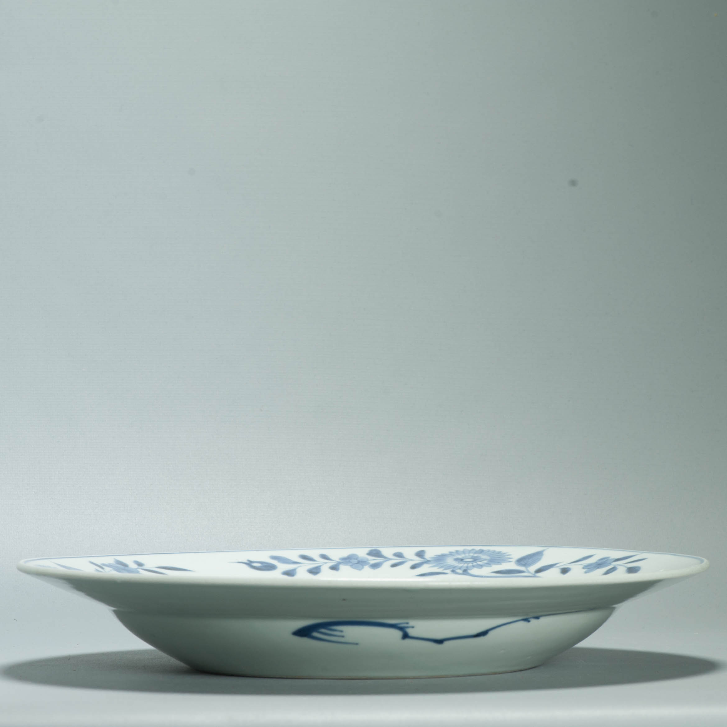 34CM Antique Edo period 1680-1690 Japanese Porcelain Charger Arita CRAB