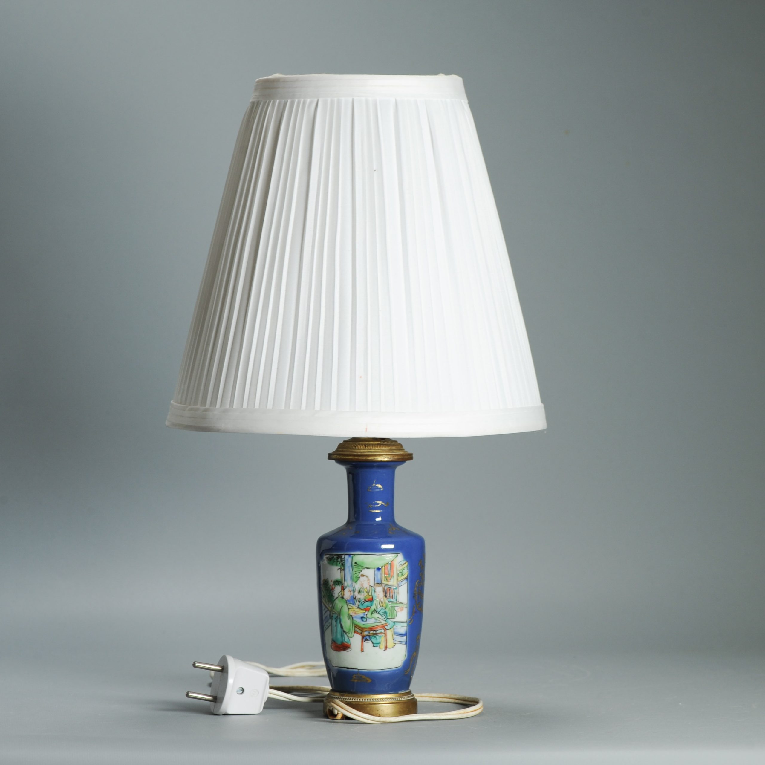 Antique Chinese Porcelain Vase Qing Dynasty Powder Blue Made into a Lamp - Image 8