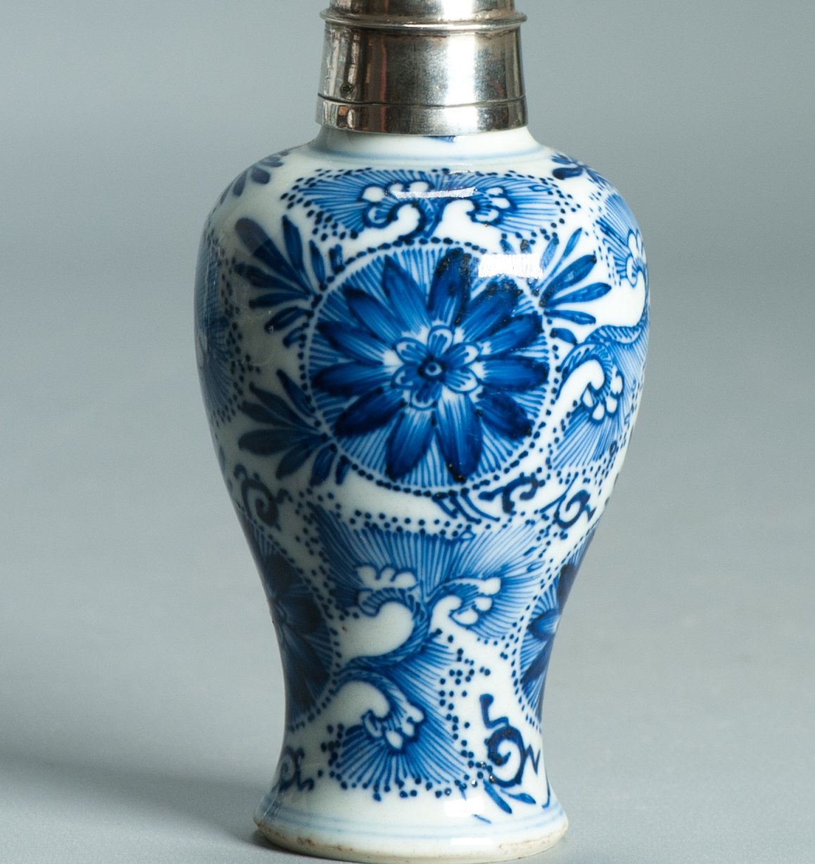 Antique Kangxi Period Chinese porcelain Vase Silver Mount Flowers Floral China - Image 8