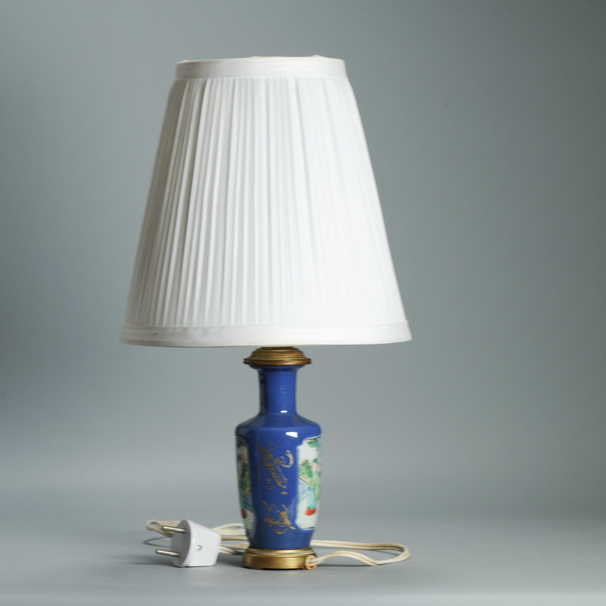 Antique Chinese Porcelain Vase Qing Dynasty Powder Blue Made into a Lamp - Image 6
