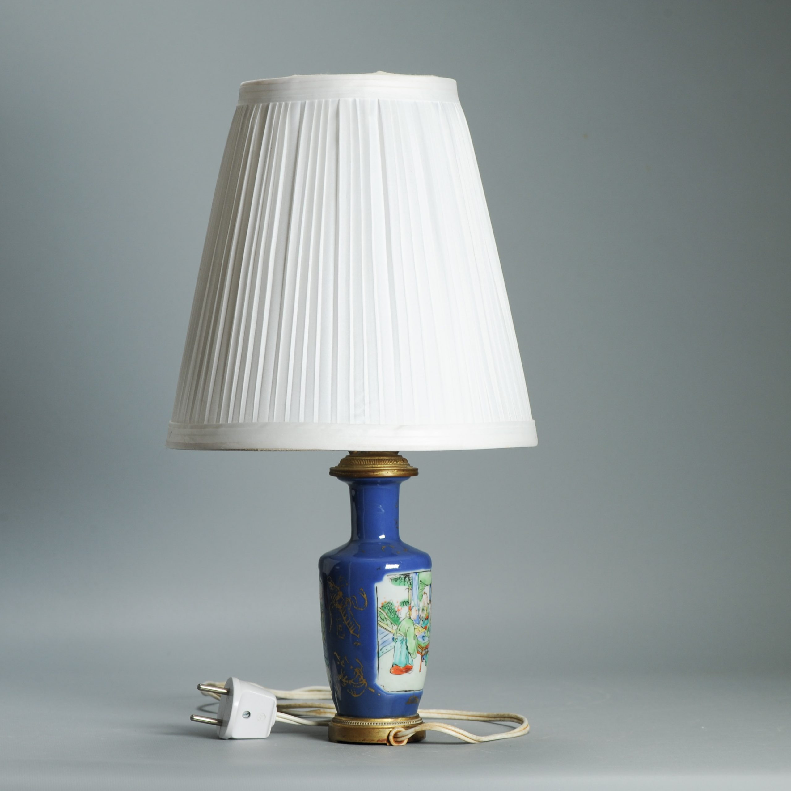 Antique Chinese Porcelain Vase Qing Dynasty Powder Blue Made into a Lamp - Image 5