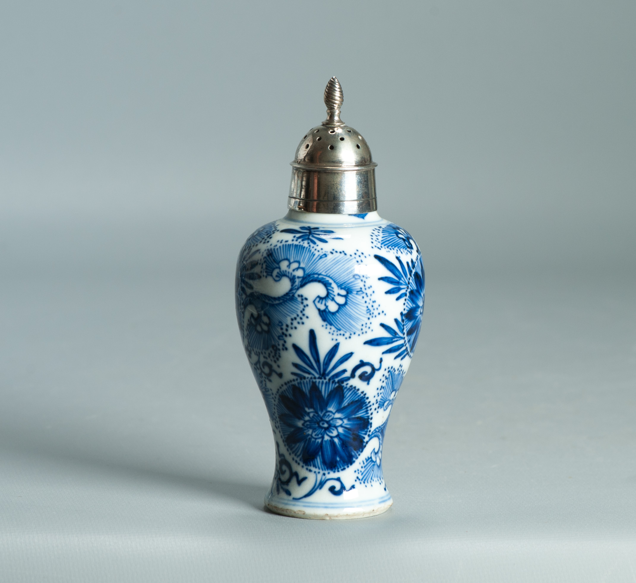 Antique Kangxi Period Chinese porcelain Vase Silver Mount Flowers Floral China - Image 7
