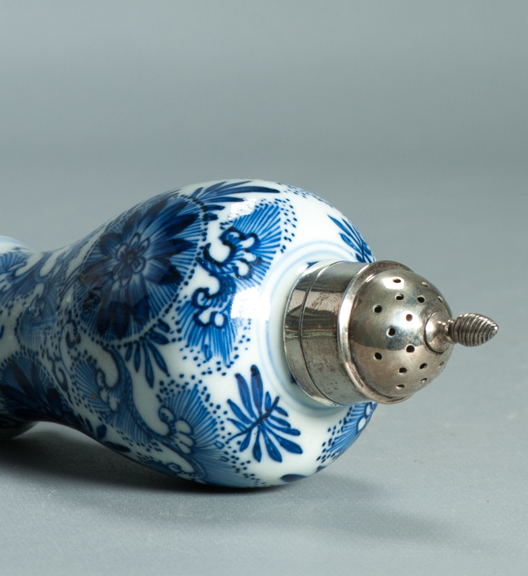 Antique Kangxi Period Chinese porcelain Vase Silver Mount Flowers Floral China - Image 2