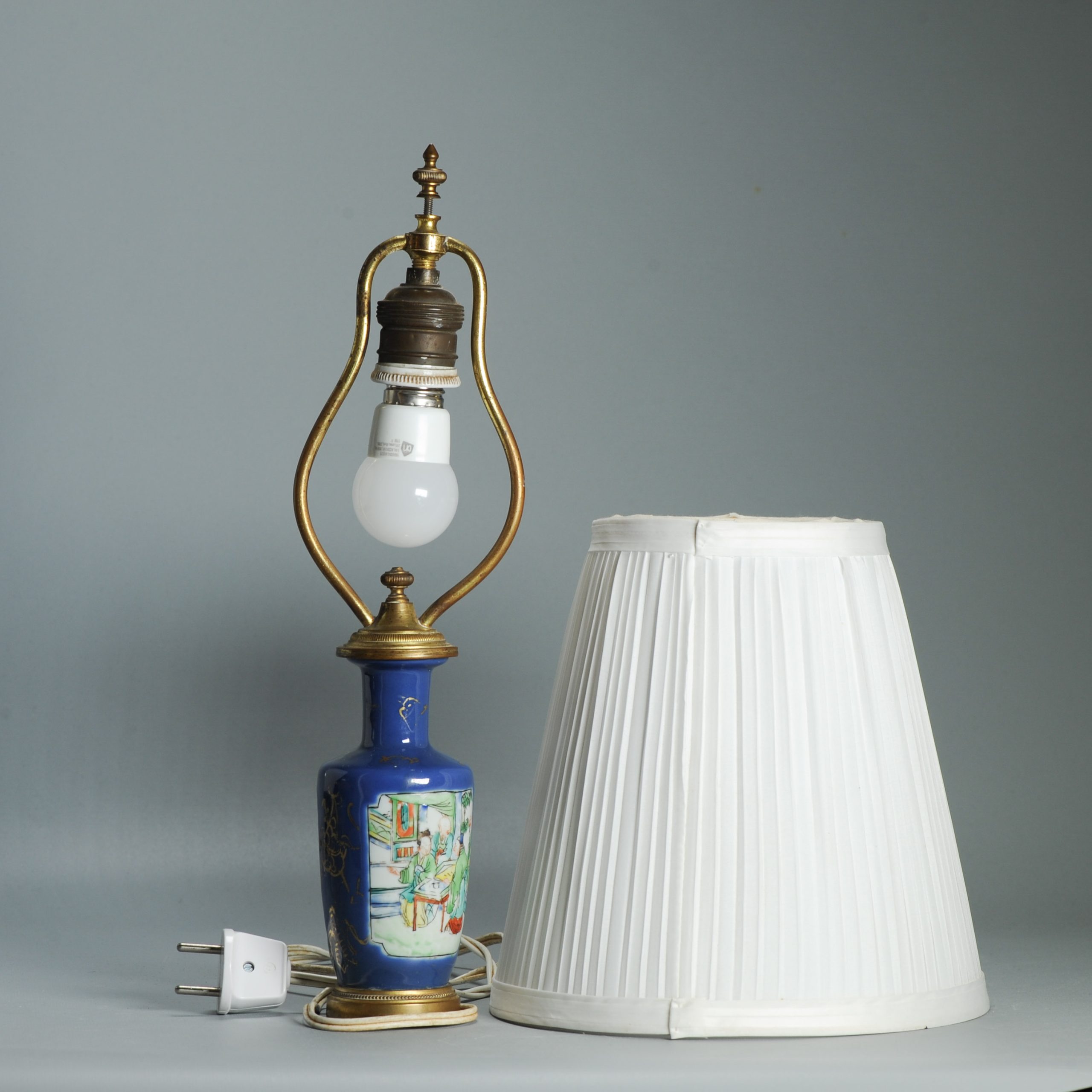 Antique Chinese Porcelain Vase Qing Dynasty Powder Blue Made into a Lamp - Image 11