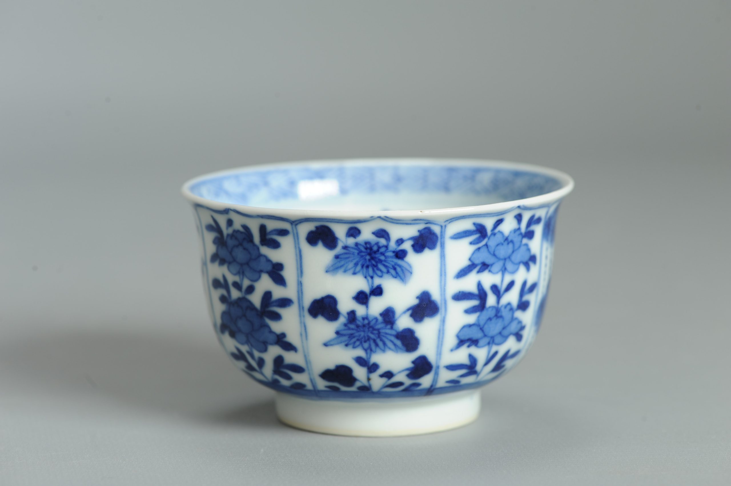 Collecters Lot of 11 Antique Chinese and Japanese Tea Bowls Qing and Edo Period - Image 75