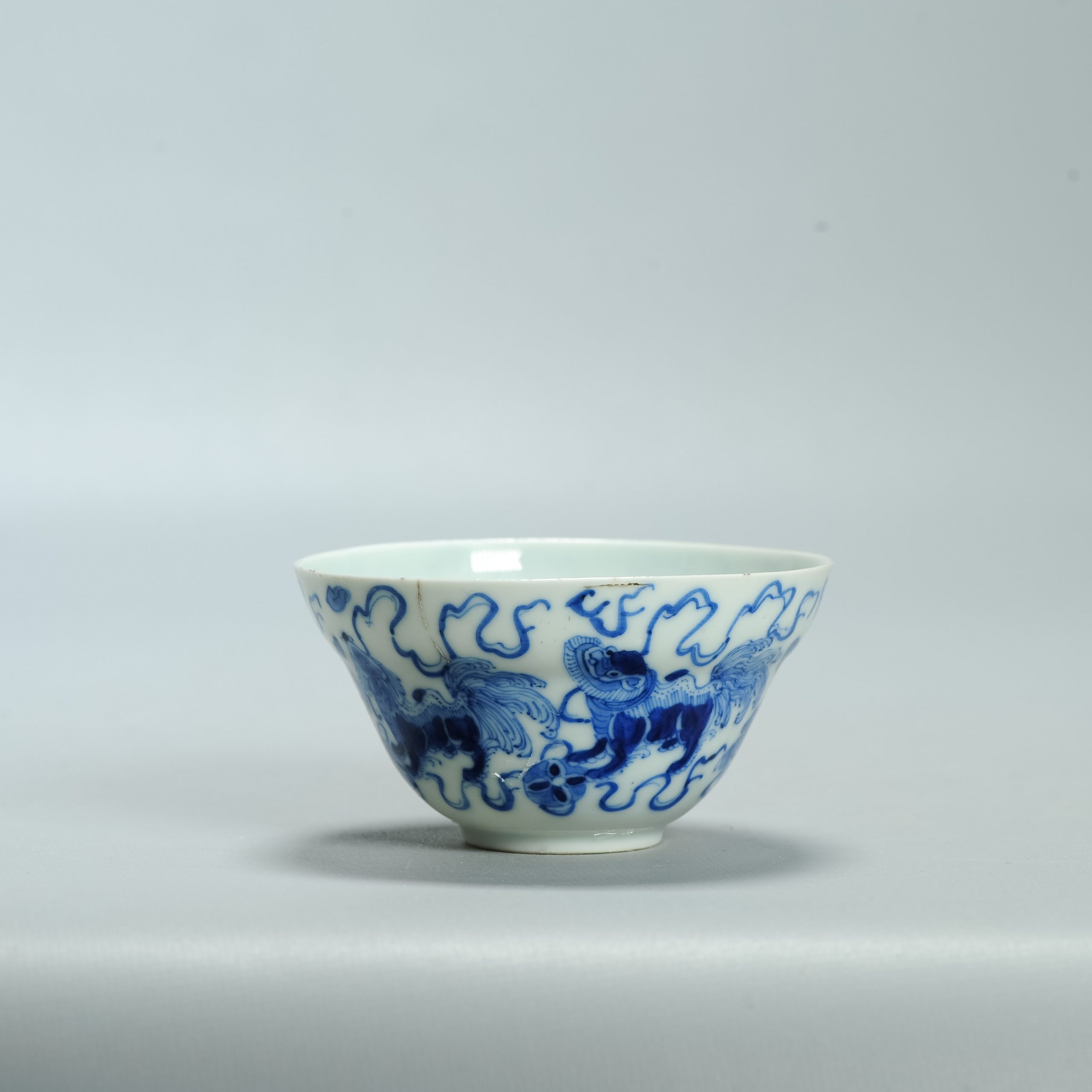 Antique Chinese Bleu de Hue Bowl Foo Lions Marked Qing Porcelain - Image 16