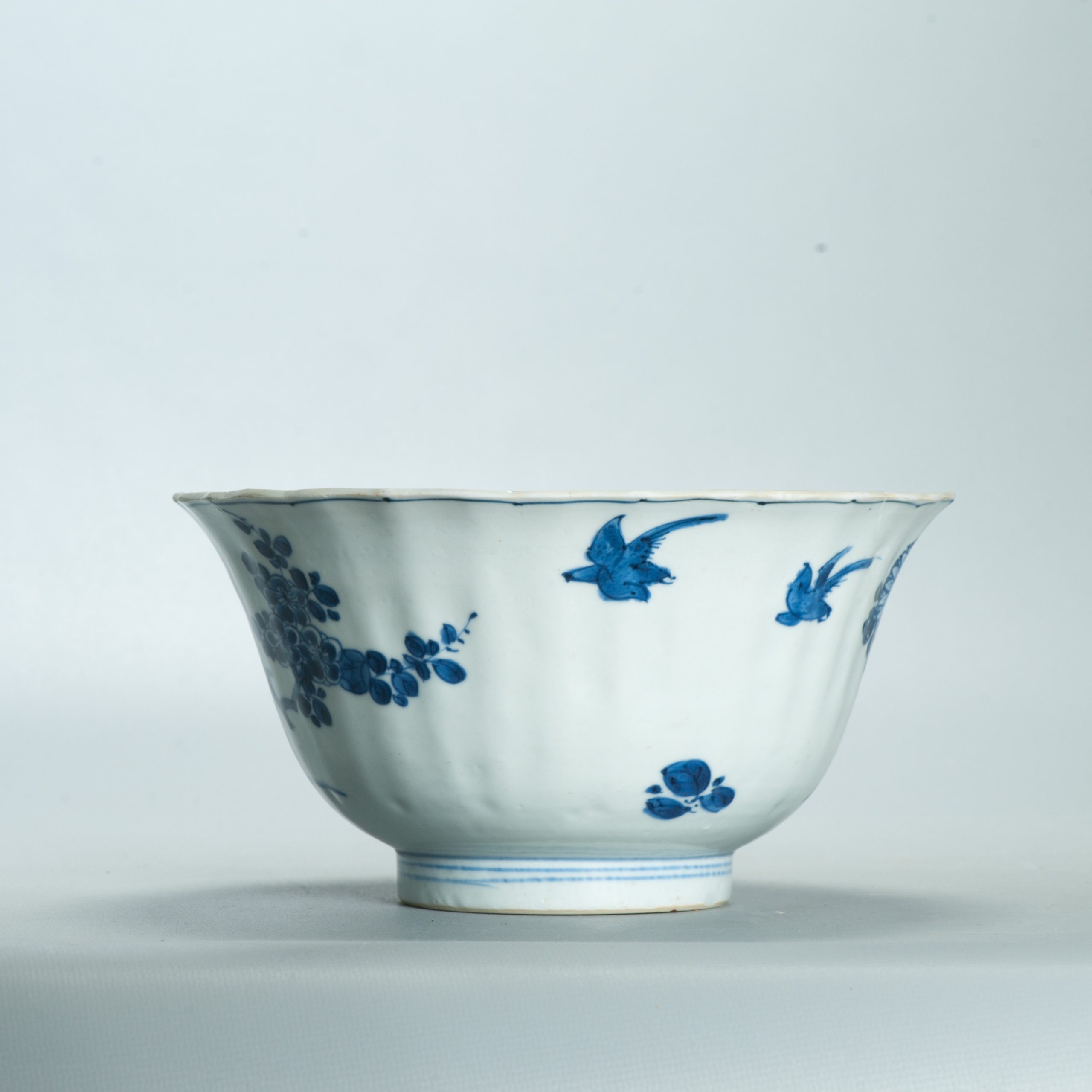 Antique Chinese Porcelain Kangxi period Figural Klapmuts Marked Xuande