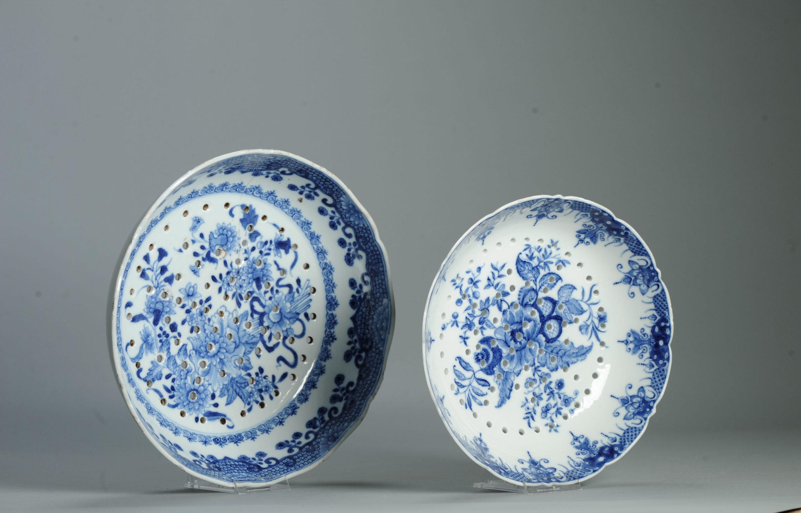 Pair Antique Qing Dynasty Blue & White Porcelain Strainers Flower Scene 18th C