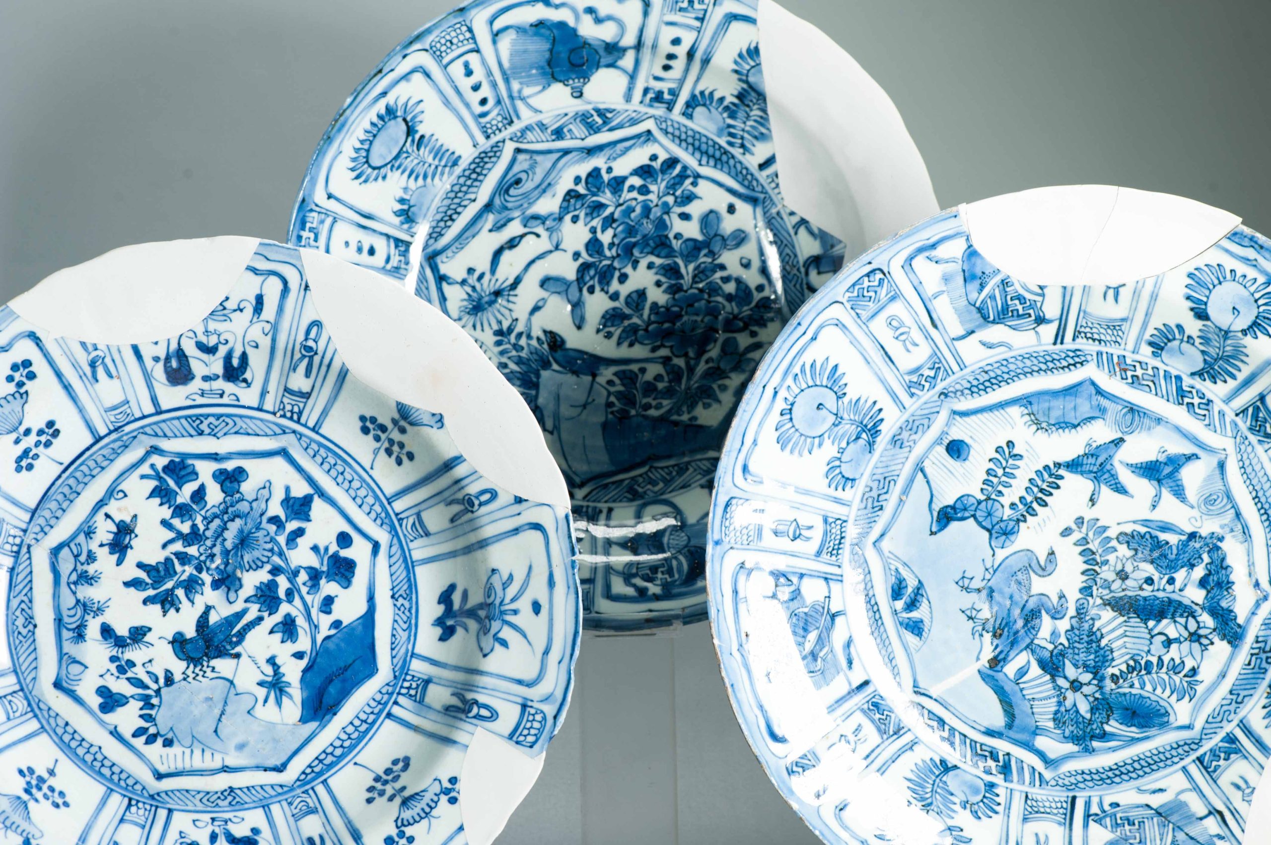 #3 Large Antique Ming Period Chinese Porcelain Kraak Chargers ANIMALS - Image 13