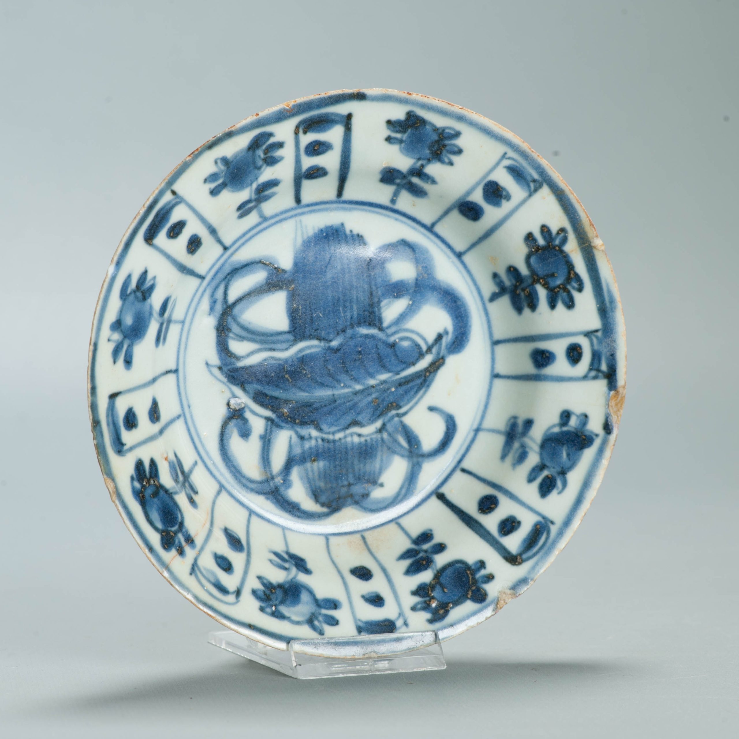 Excavated Ming Antique Wanli 1600-1640 Chinese Porcelain Kraak Plate LEAF