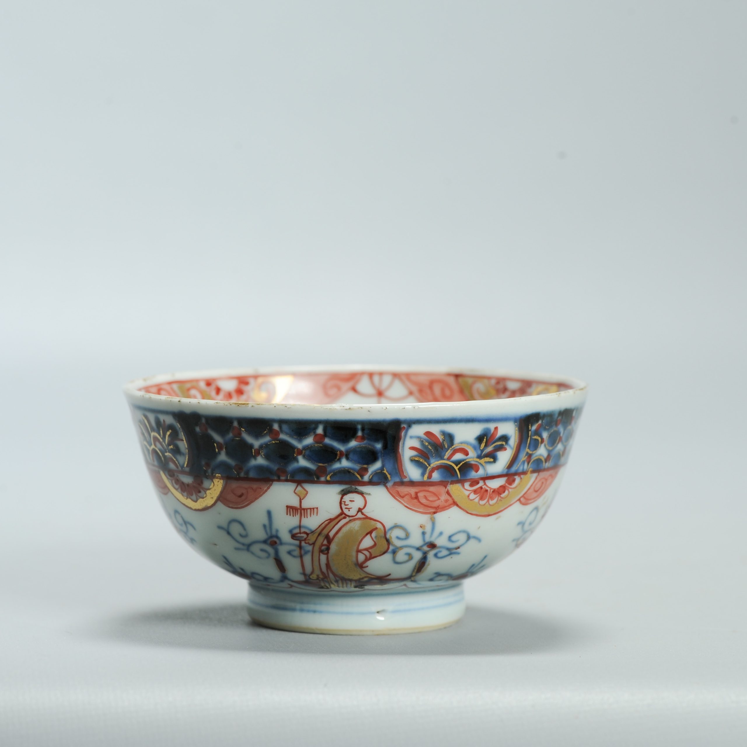 Antique 1710-30 Qing Chinese Porcelain Bowl European Decoration