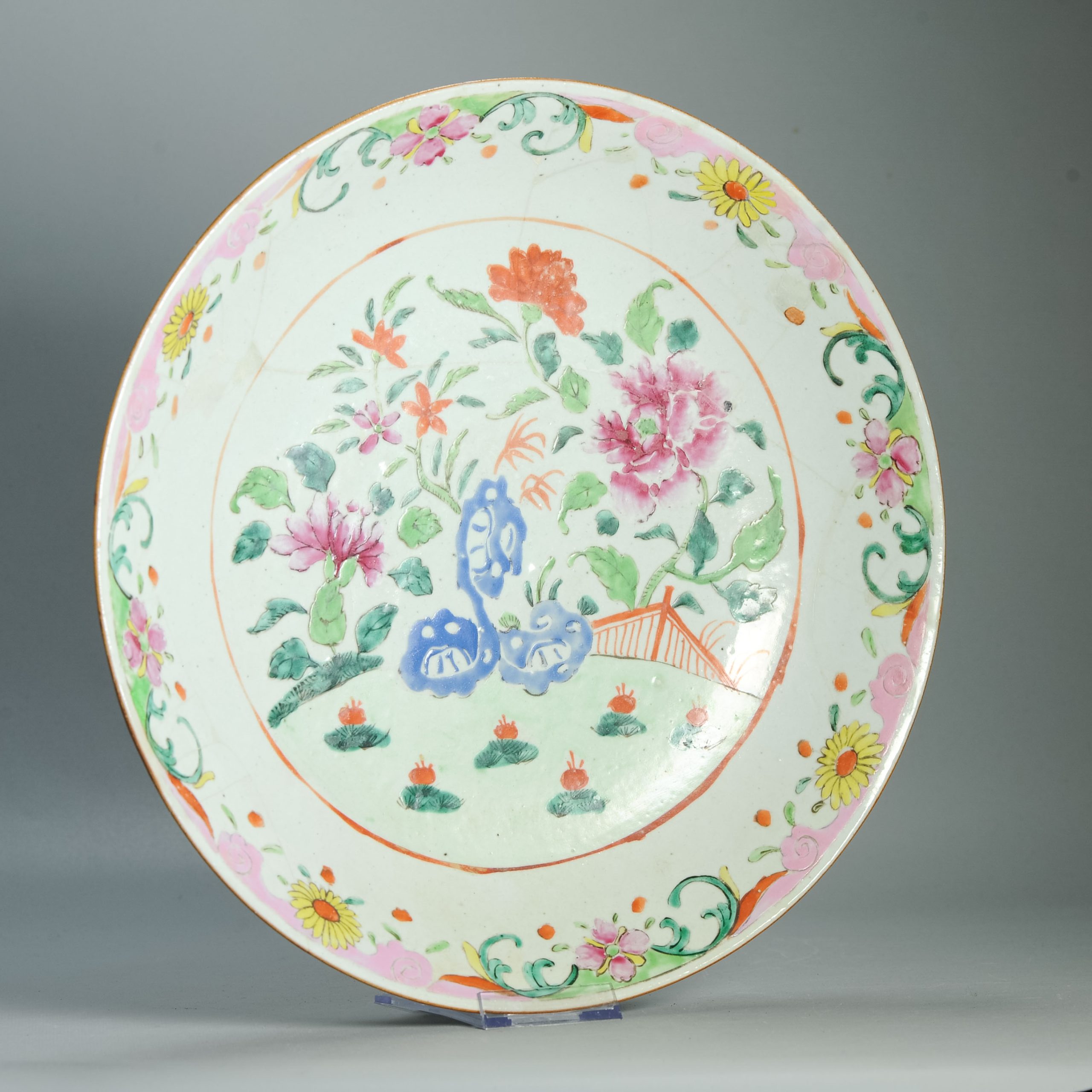 Large Antique 18C Qianlong period Chinese Porcelain SE Asia Famille Rose Charger - Image 2