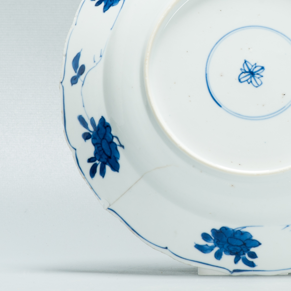 Antique Kangxi Period Chinese porcelain Dish Lady Garden Marked FLOWER - Image 2