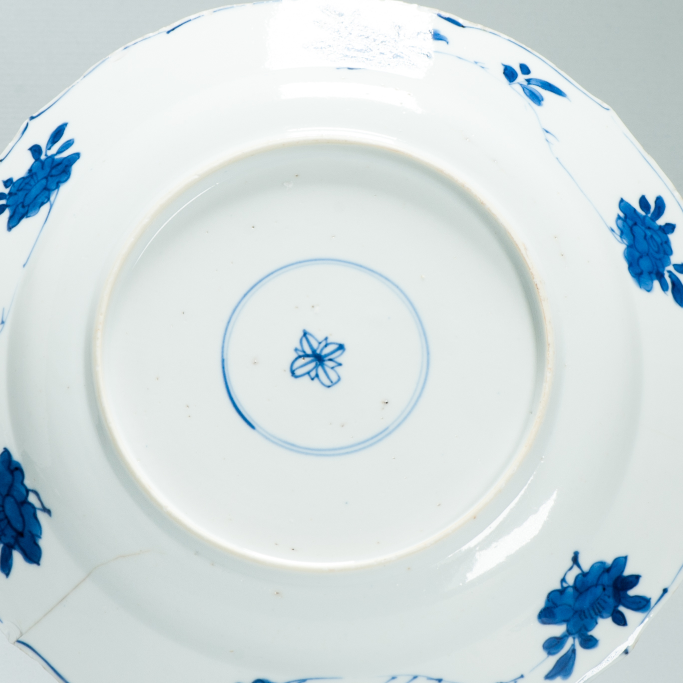 Antique Kangxi Period Chinese porcelain Dish Lady Garden Marked FLOWER - Image 3