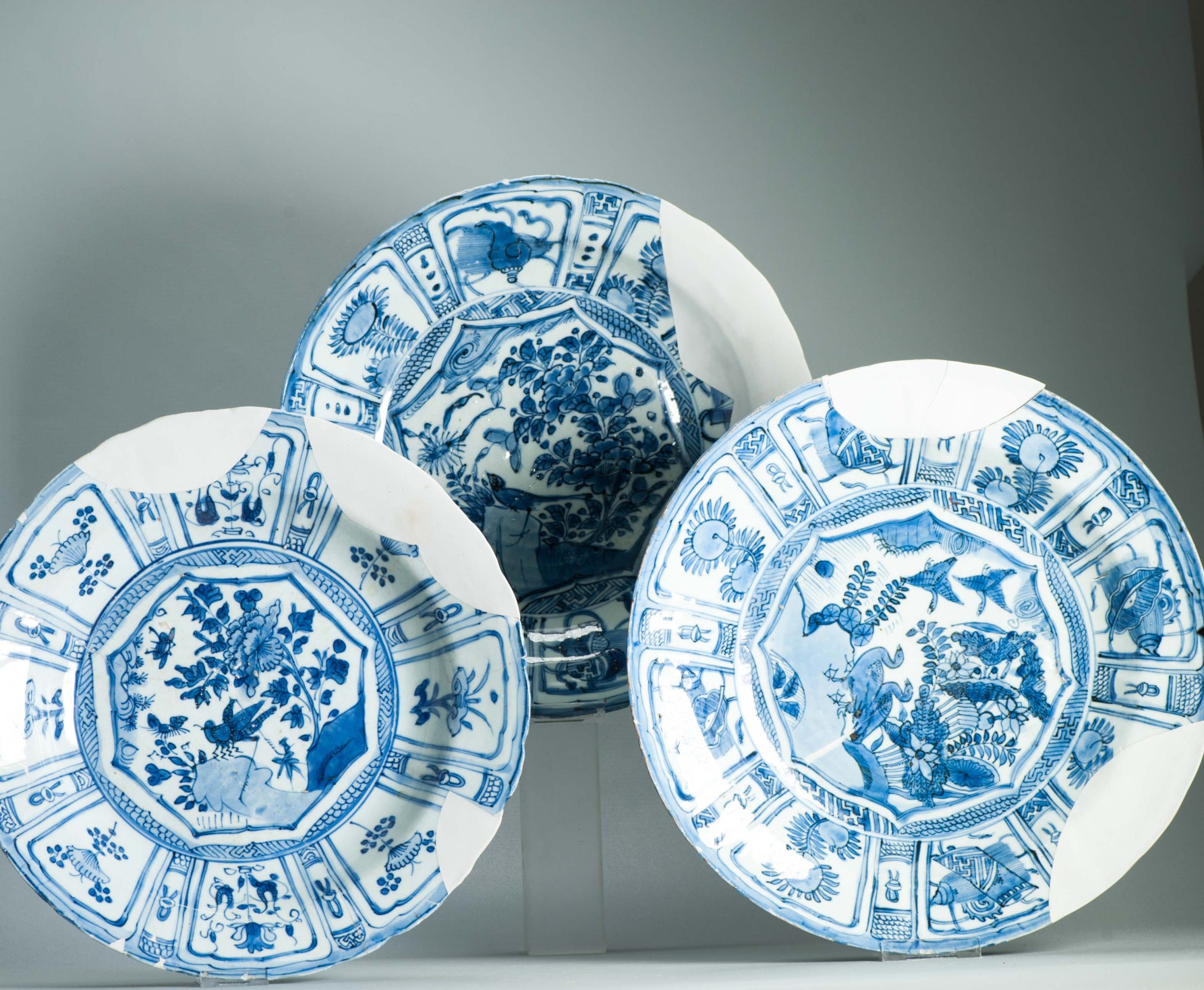#3 Large Antique Ming Period Chinese Porcelain Kraak Chargers ANIMALS - Image 17