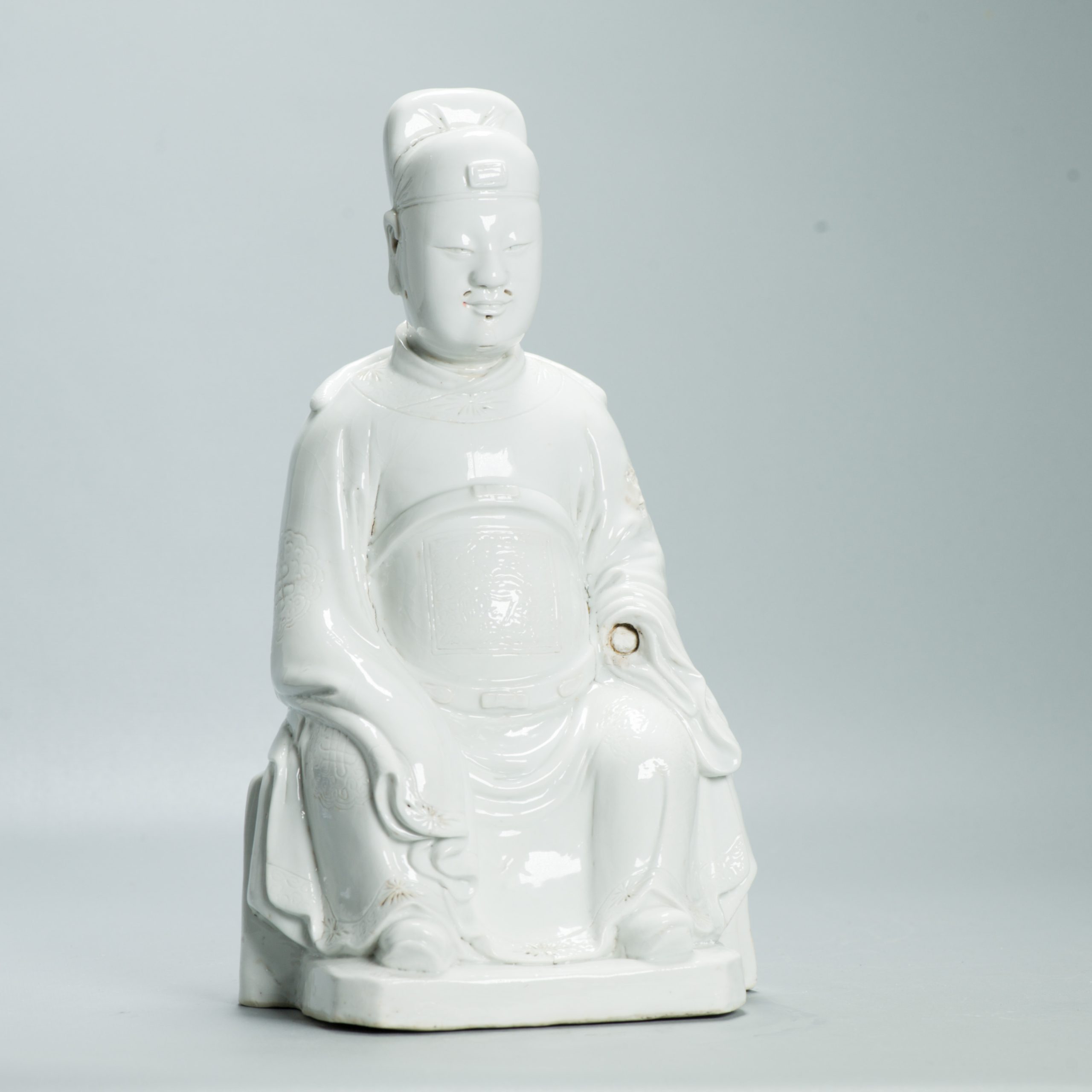 30cm Large Antique Transitional 17th C Dehua Blanc de Chine figure of Guandi