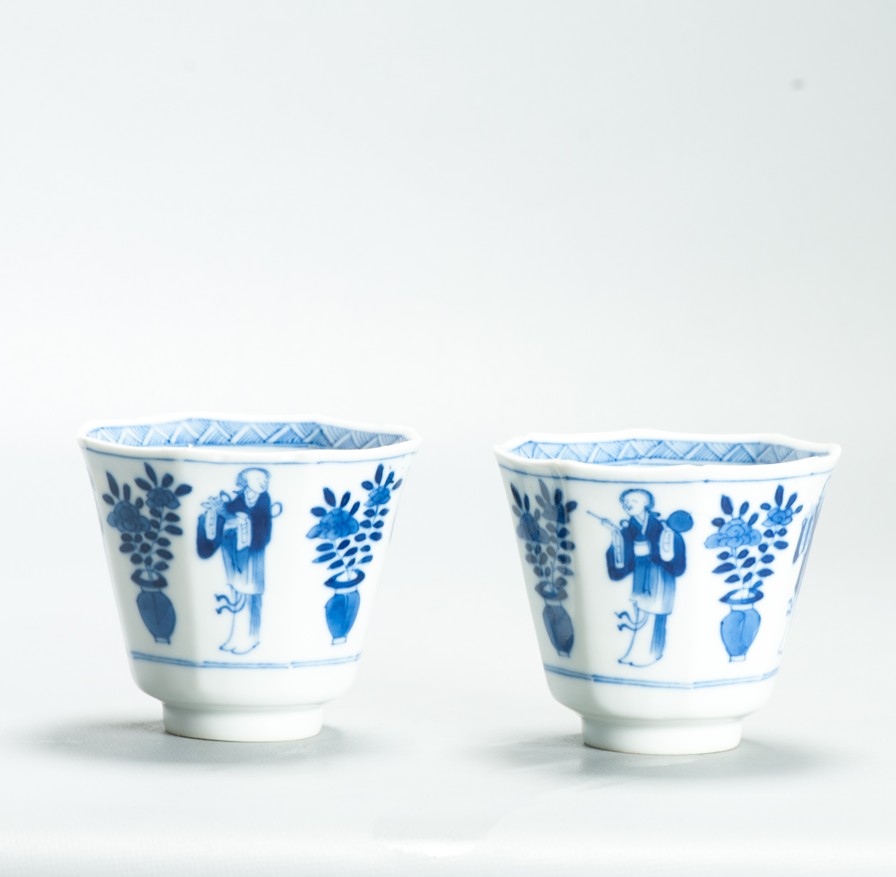 Antique Qing Period Chinese Porcelain Tea Bowls Elegant Ladies Flowers Marked - Image 10