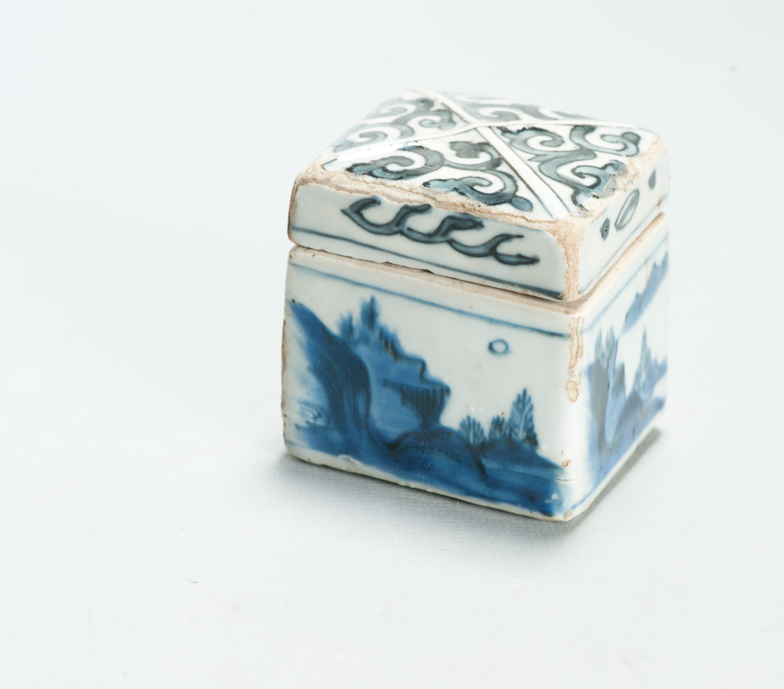 Rare 17th C Chinese Porcelain Ming Period Incense Container Tianqi Scholar - Image 9