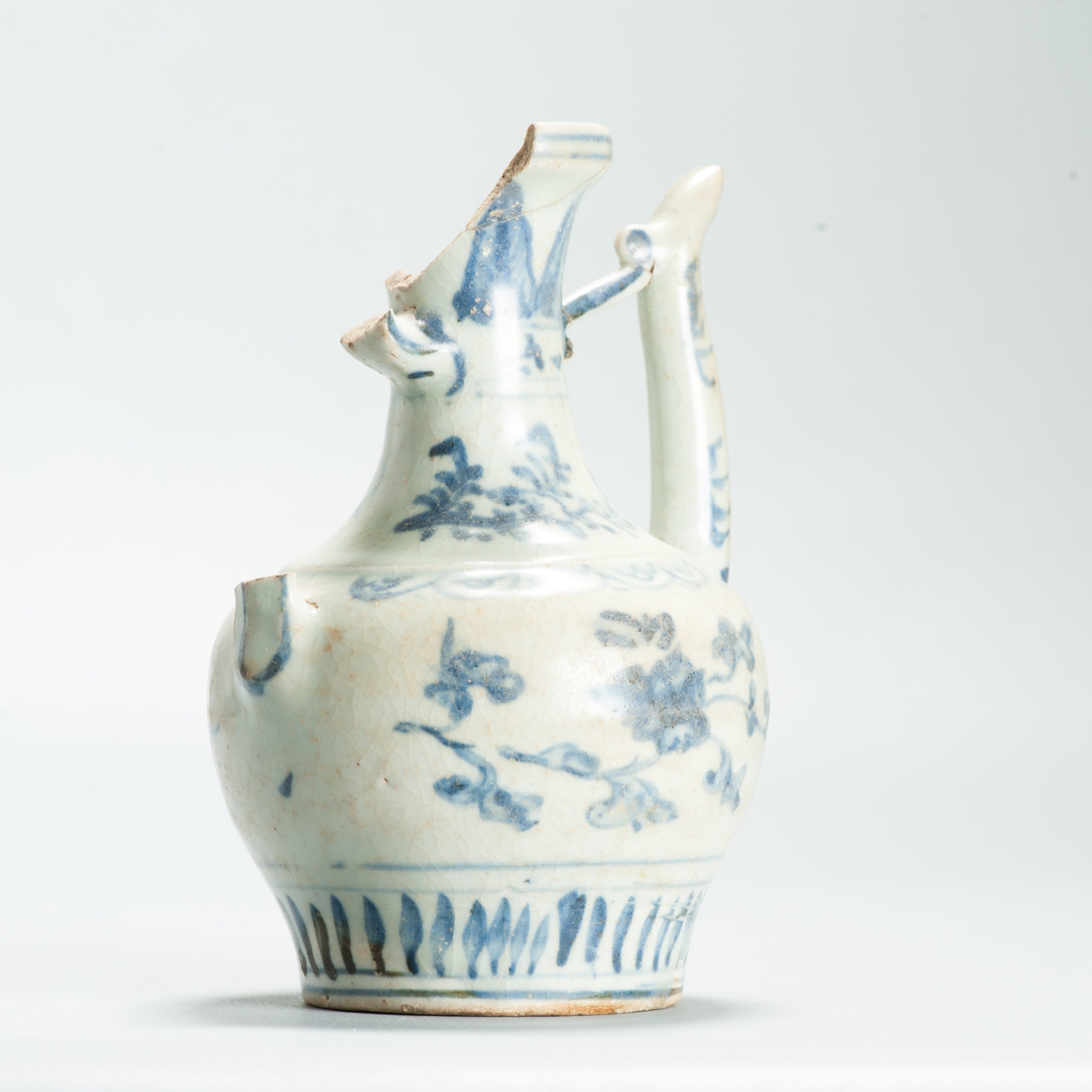 Antique Chinese Porcelain 15th/16th Century Hongzhi Zhengde Ewer Flowers - Image 6