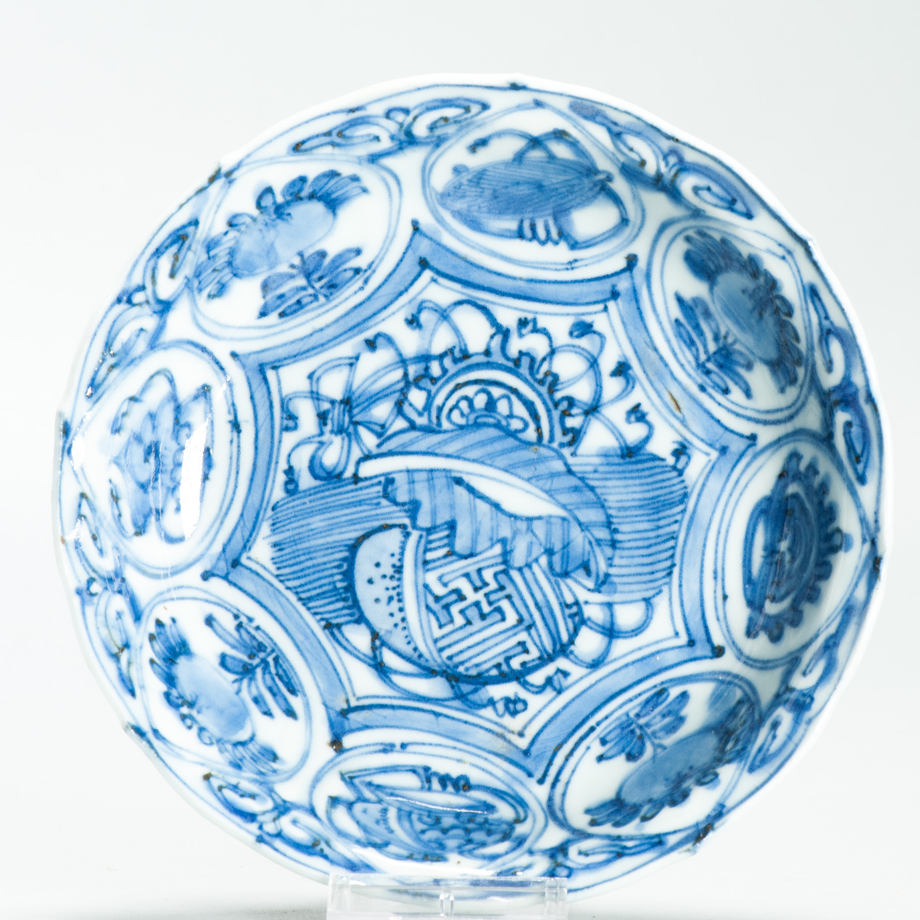 Perfect Antique Ming 17th c Blue and White Chinese Porcelain Kraak Plate