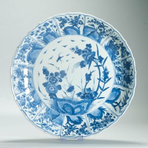 Perfect Antique Chinese Porcelain Ca 1700 Kangxi period Period Dish Scholar Marked