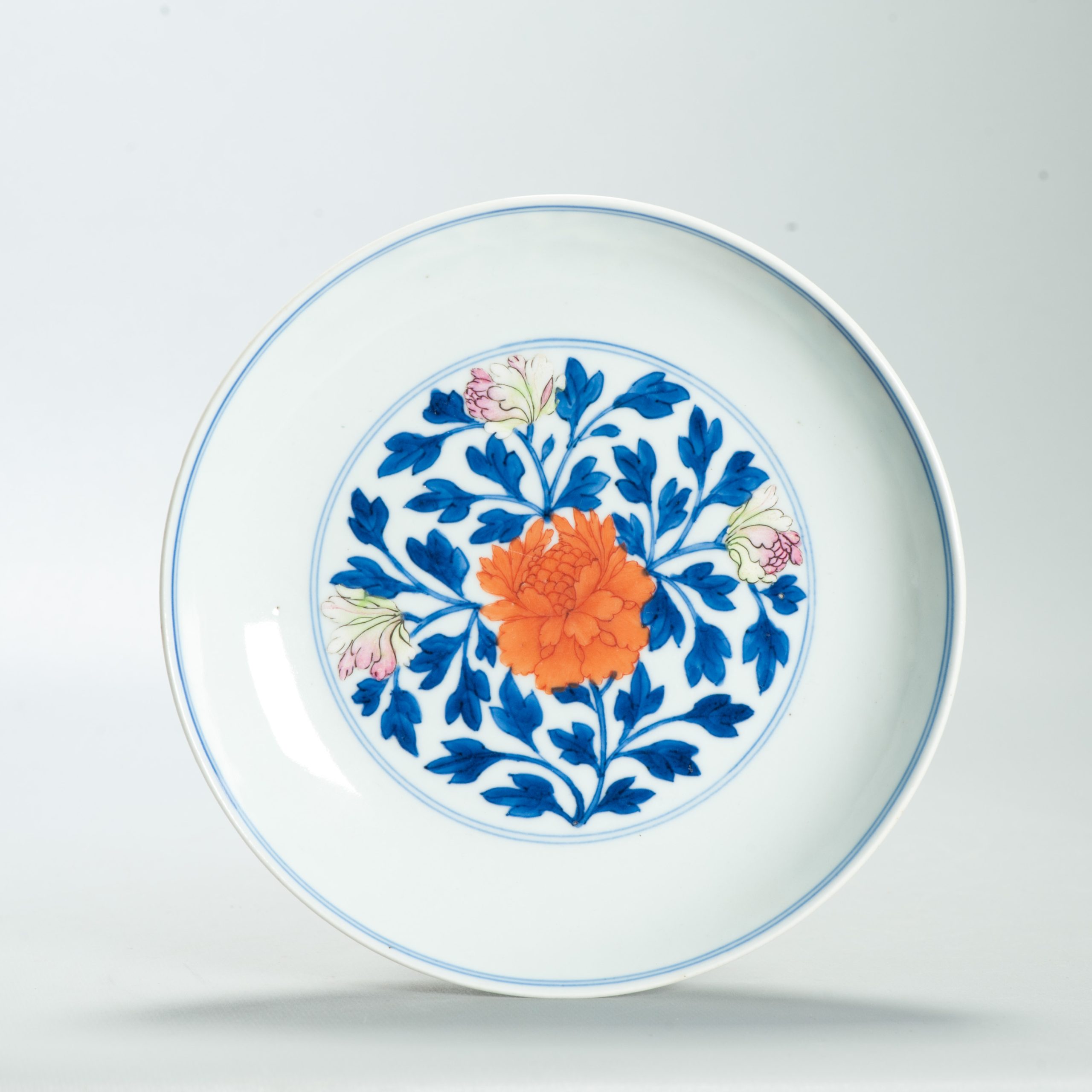 Antique Chinese Mark and Period Famille Rose Porcelain Dish Qianlong Seal Mark High Quality