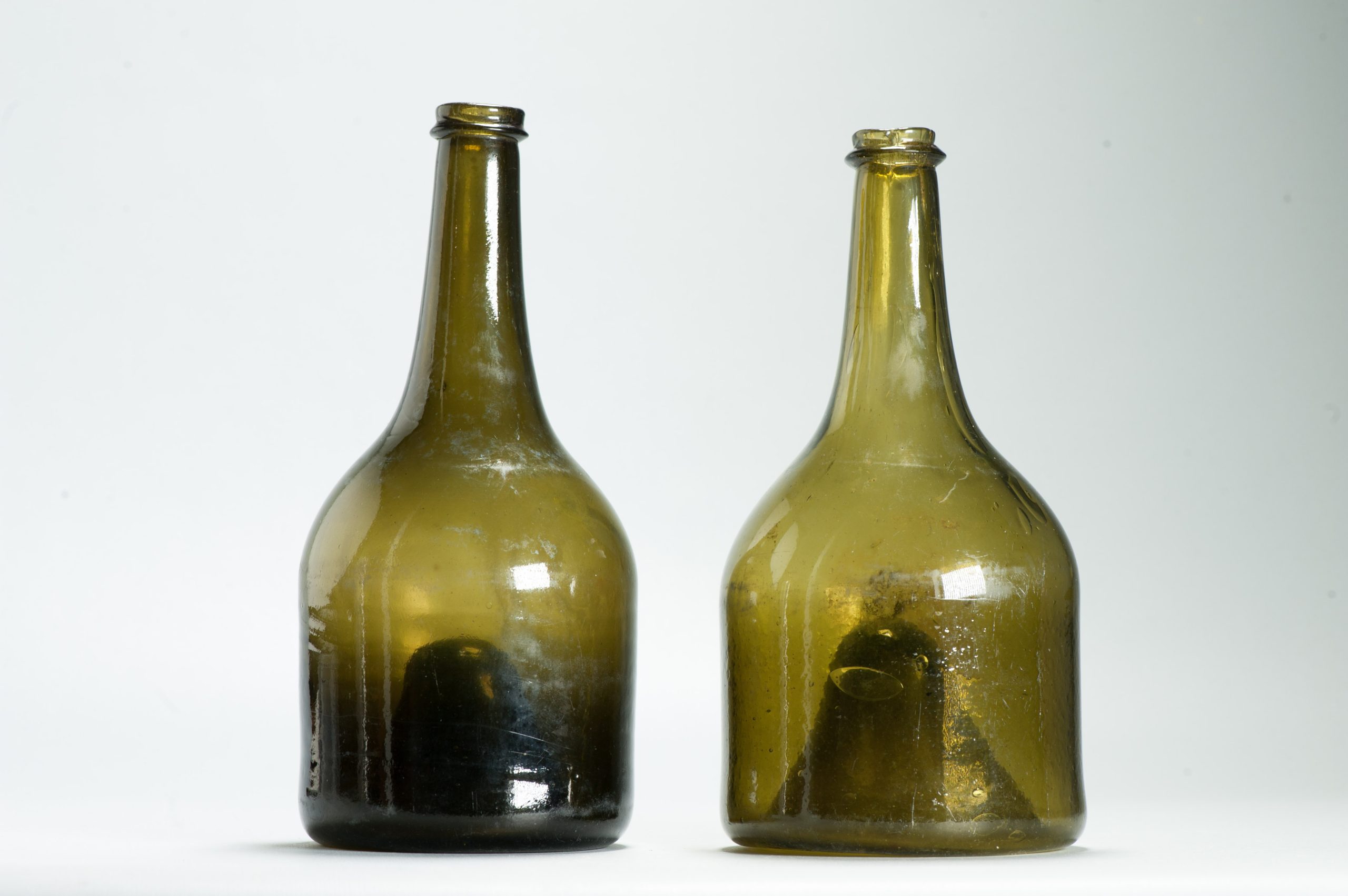 Pair Antique 17th/18th c Champagne Iridescent glass wine bottle French - Image 9