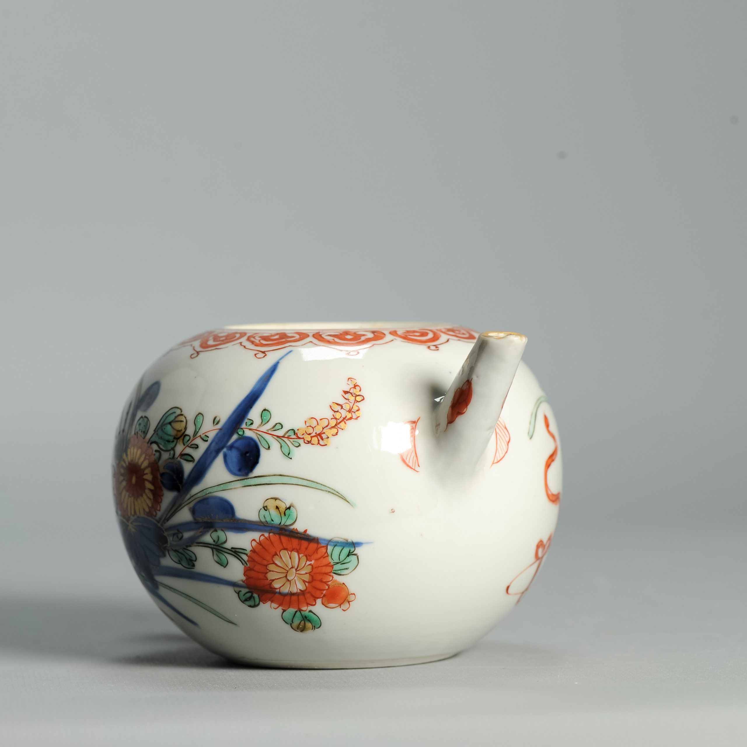 Antique Kangxi Period Ca 1700 Chinese Porcelain Tea pot Imari China Flower - Image 5