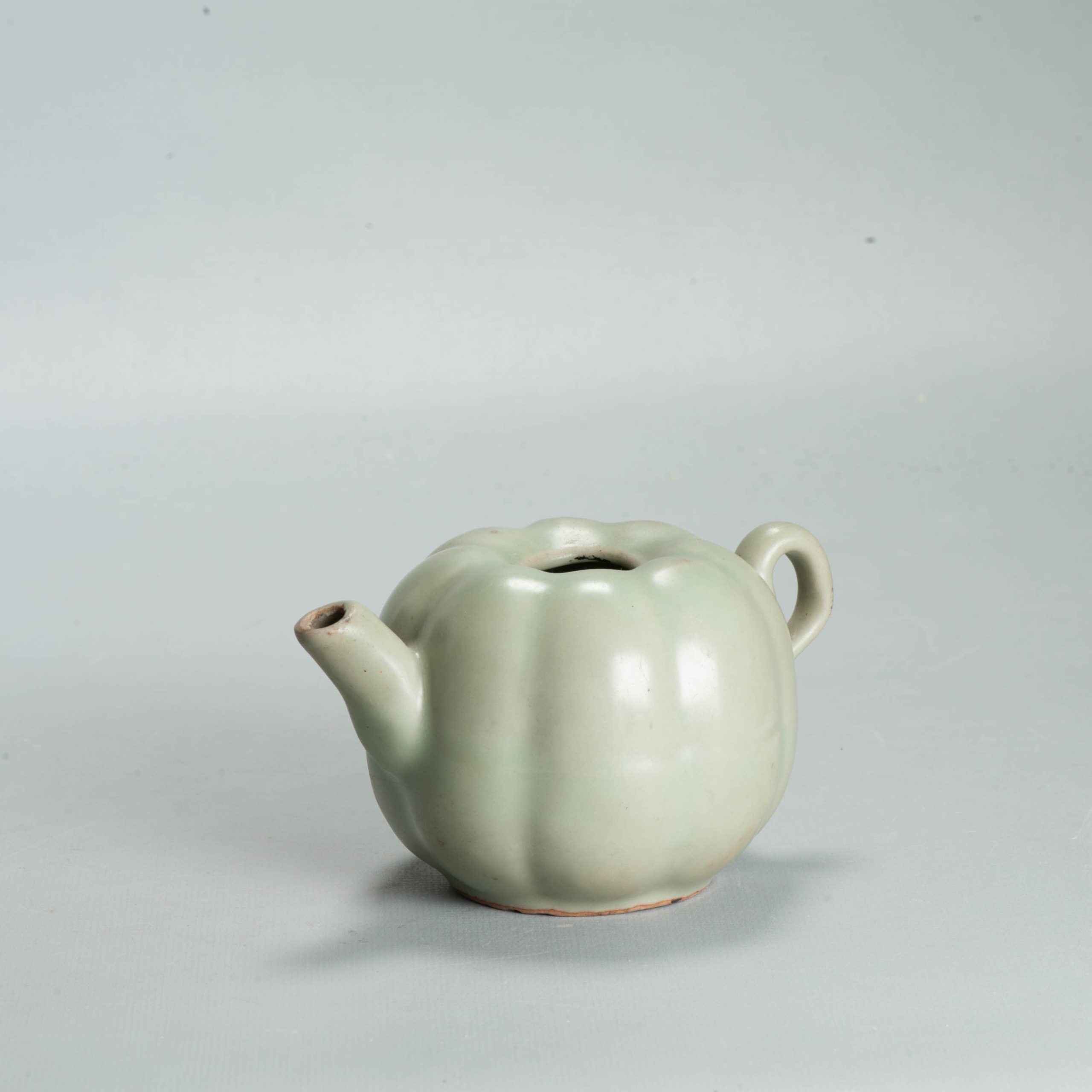 Rare Antique Chinese Southern Song or Yuan Longquan Celadon 'melon' ewer - Image 19