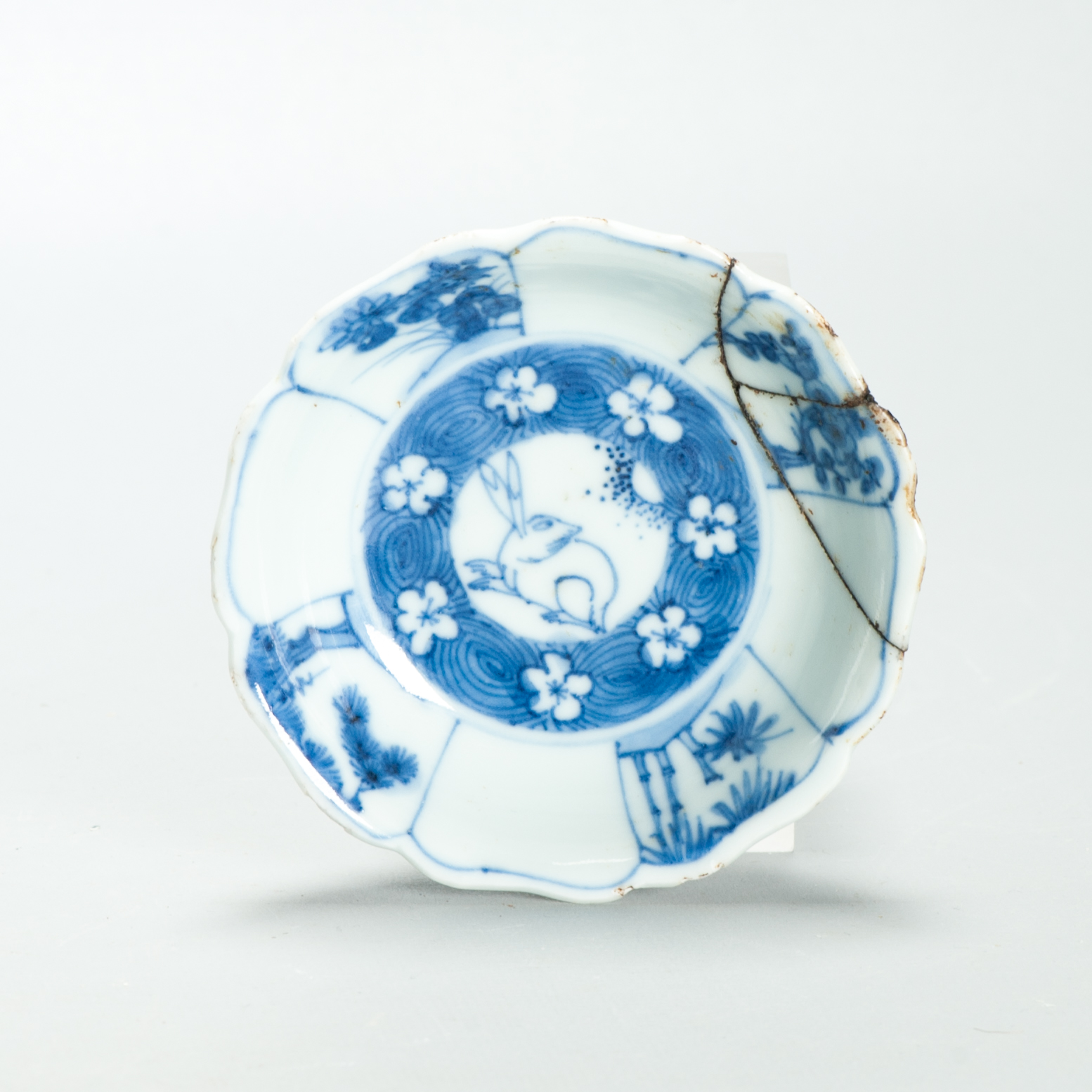 Antique 17C Chinese Porcelain Tianqi period Small Shallow Bowl HARE Marked