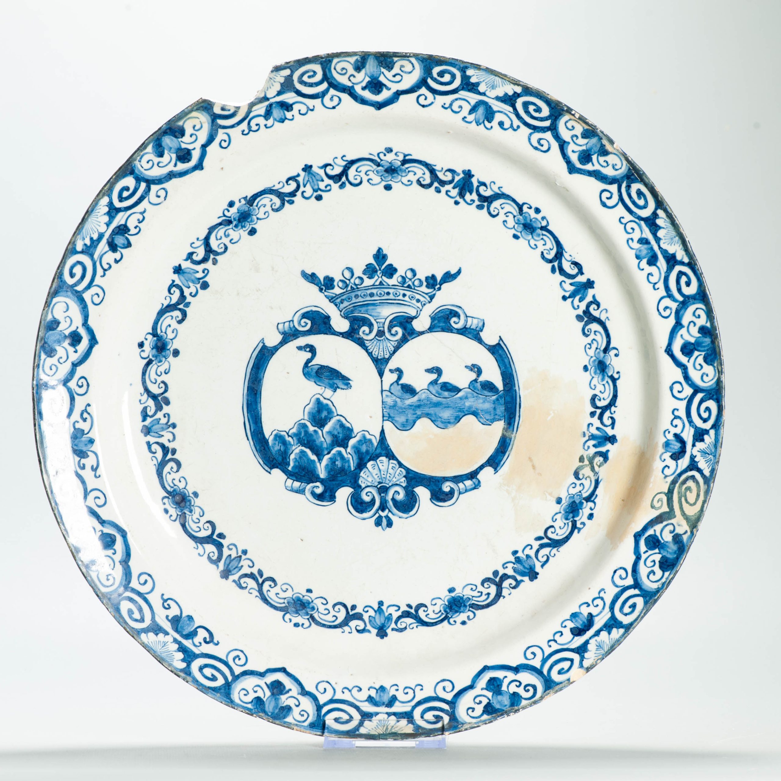 Very Rare Delftware Dutch Armorial Plater with Swan. APK marked