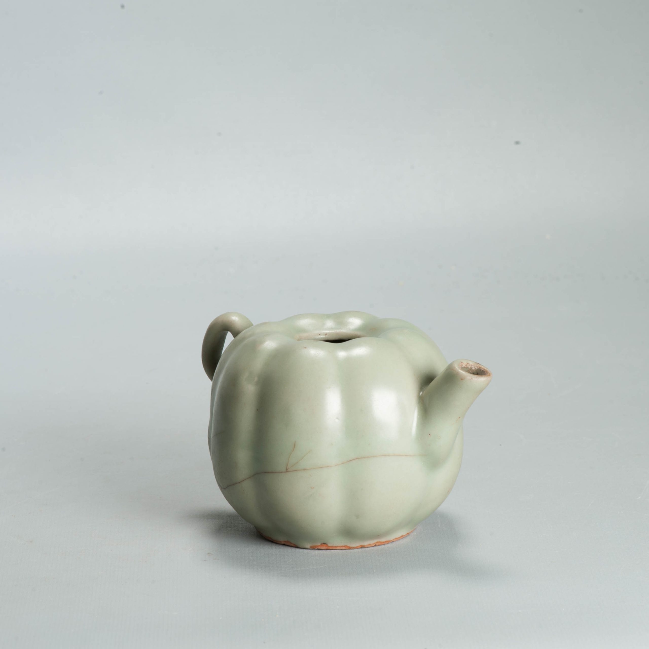 Rare Antique Chinese Southern Song or Yuan Longquan Celadon 'melon' ewer - Image 22