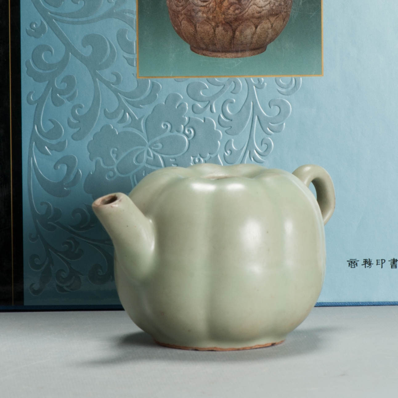 Rare Antique Chinese Southern Song or Yuan Longquan Celadon 'melon' ewer - Image 14