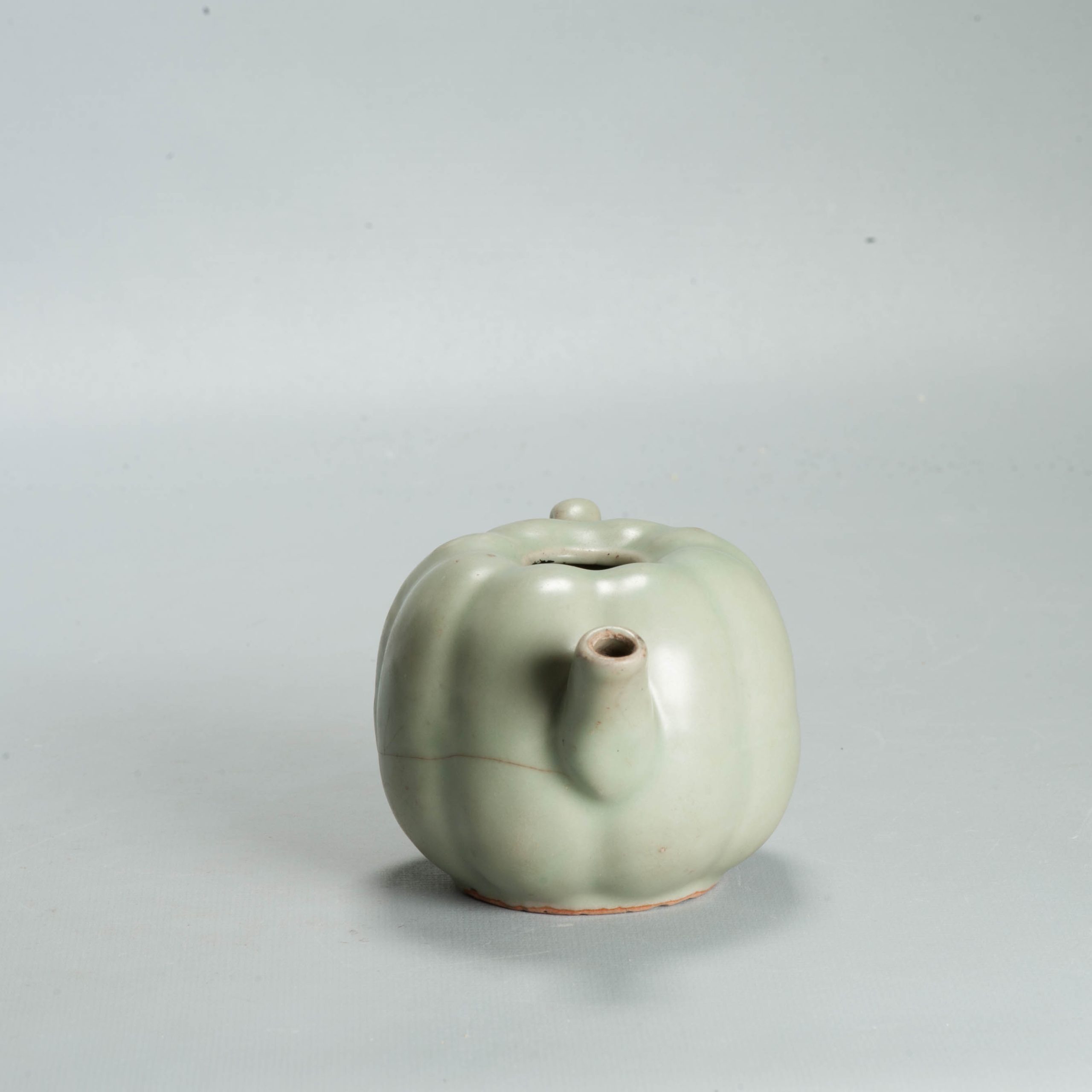 Rare Antique Chinese Southern Song or Yuan Longquan Celadon 'melon' ewer - Image 21