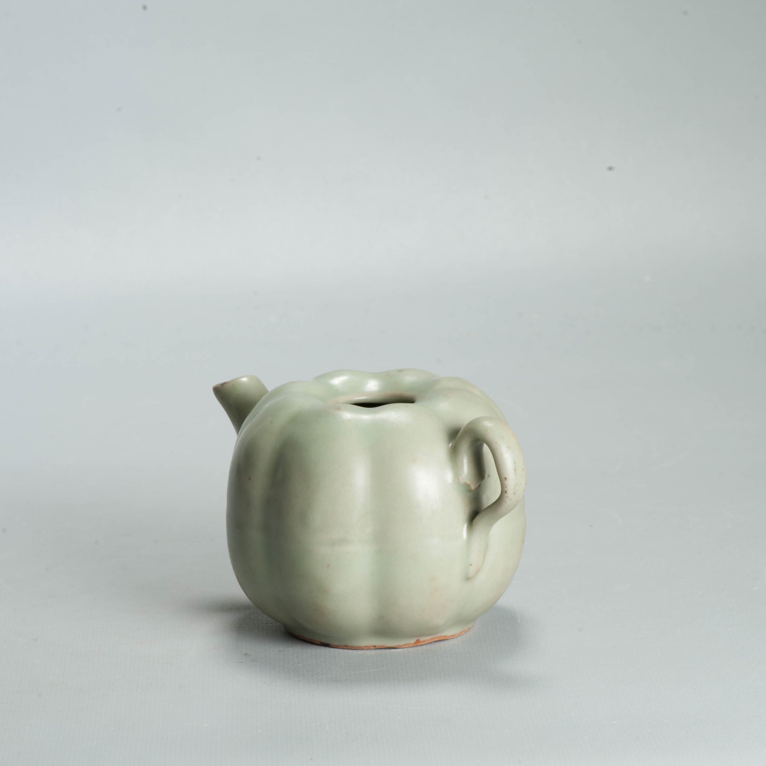 Rare Antique Chinese Southern Song or Yuan Longquan Celadon 'melon' ewer - Image 26