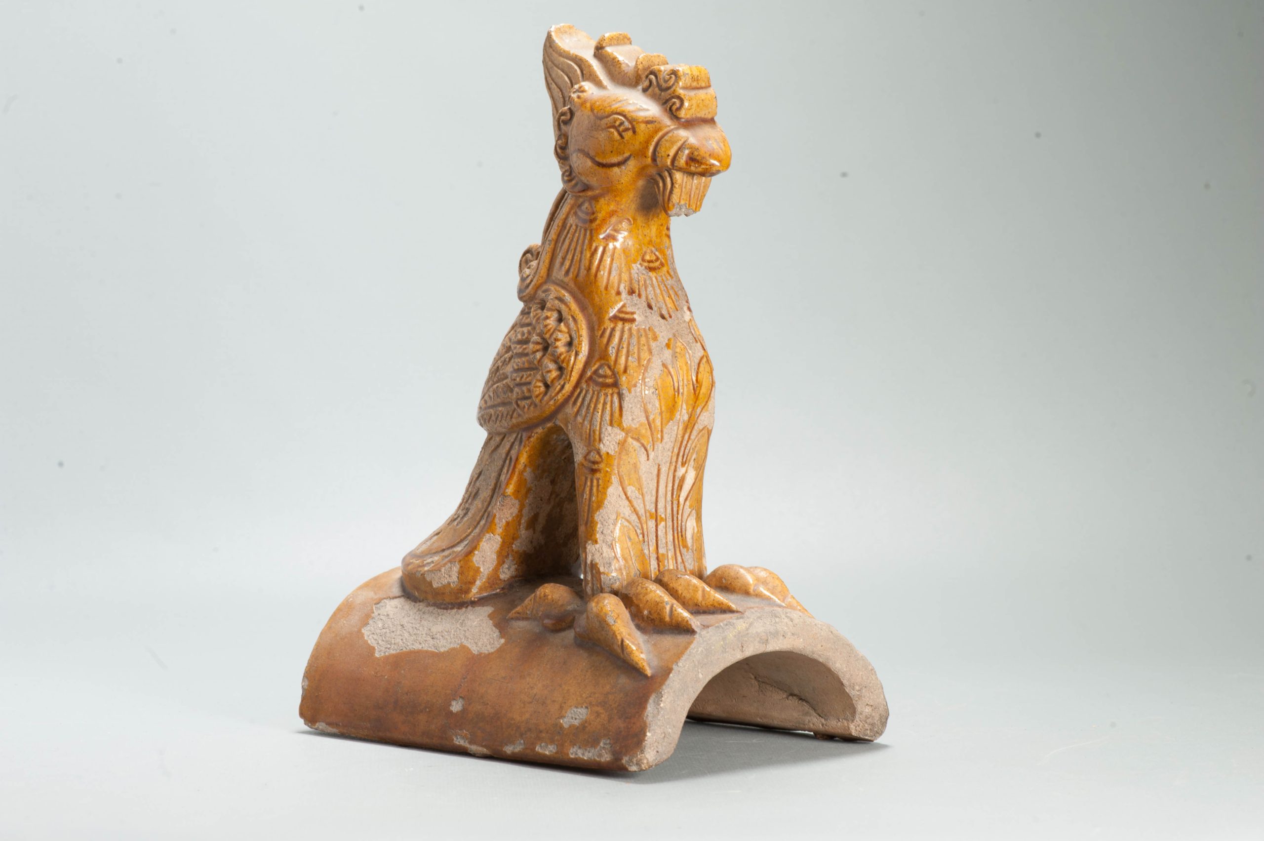 Antique Ming or Qing Earthenware Roof tile Ornament of a Phoenix Fenghuang - Image 9
