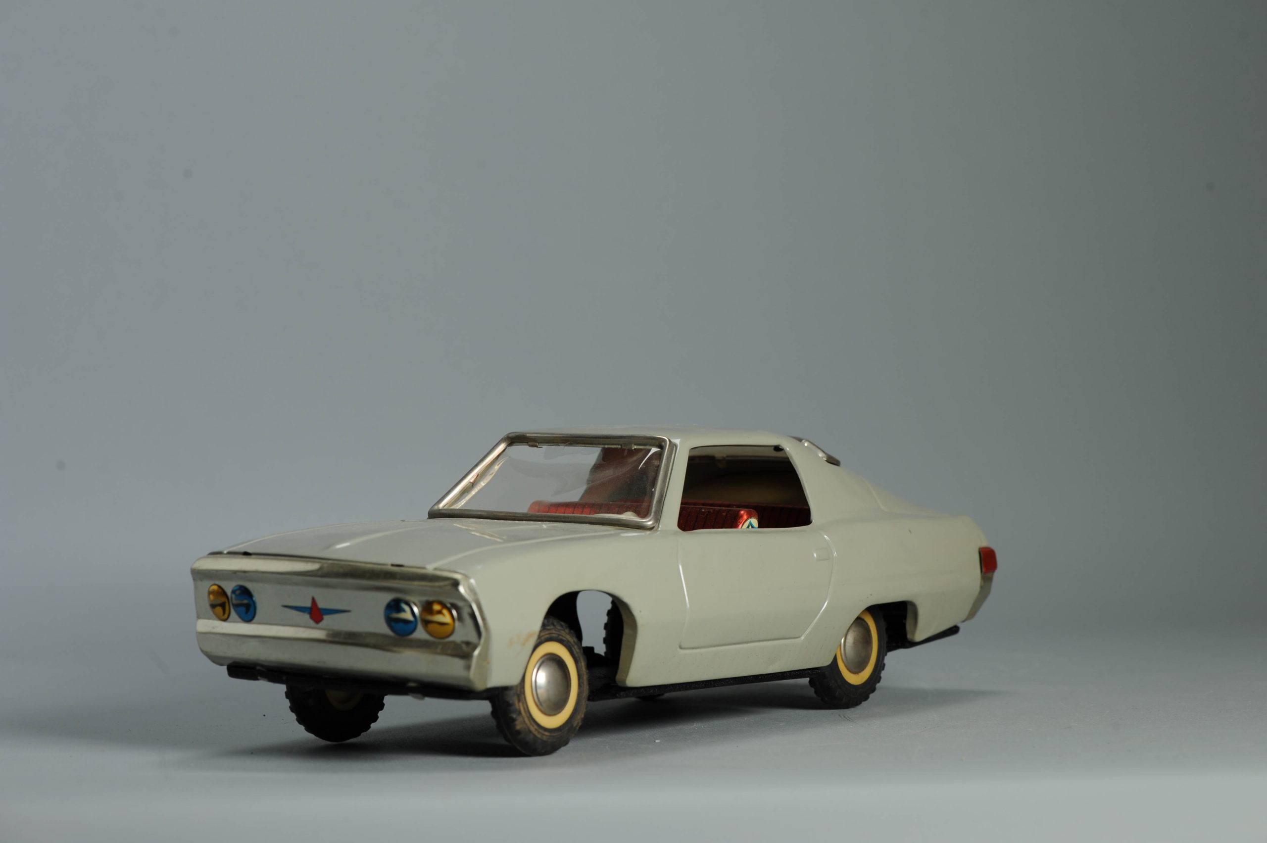 Antique Chinese 1960 Mint in Box Tin Toy MF221 Honqi Dongfeng Sedan Car China - Image 4