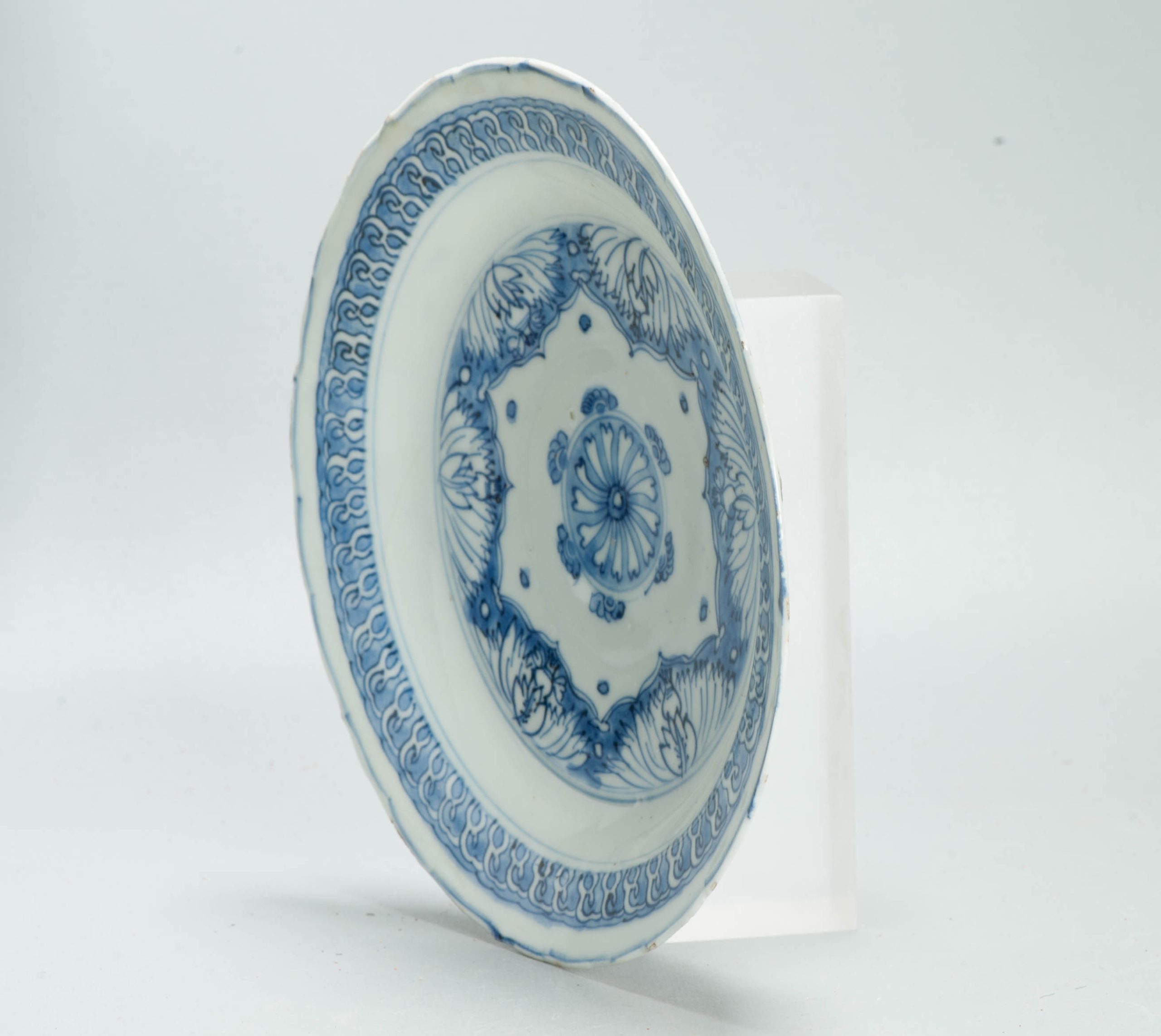 Antique 17th C Chinese Porcelain Tianqi-Chongzhen Buddhist Plate Ming - Image 5