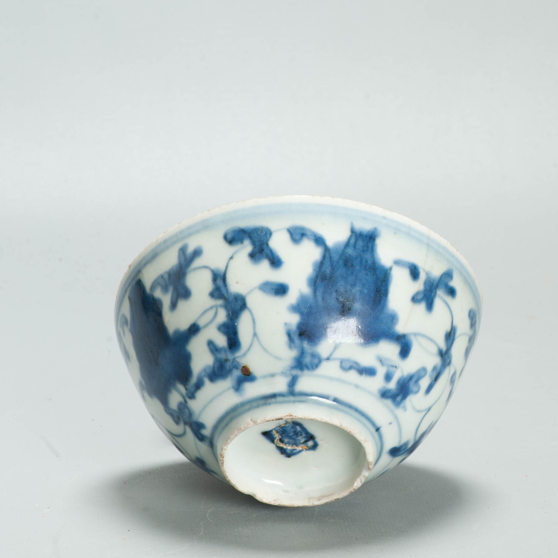 Antique Ming Chinese 16C Jiajing Period Blue White Bowl Flowers Marked