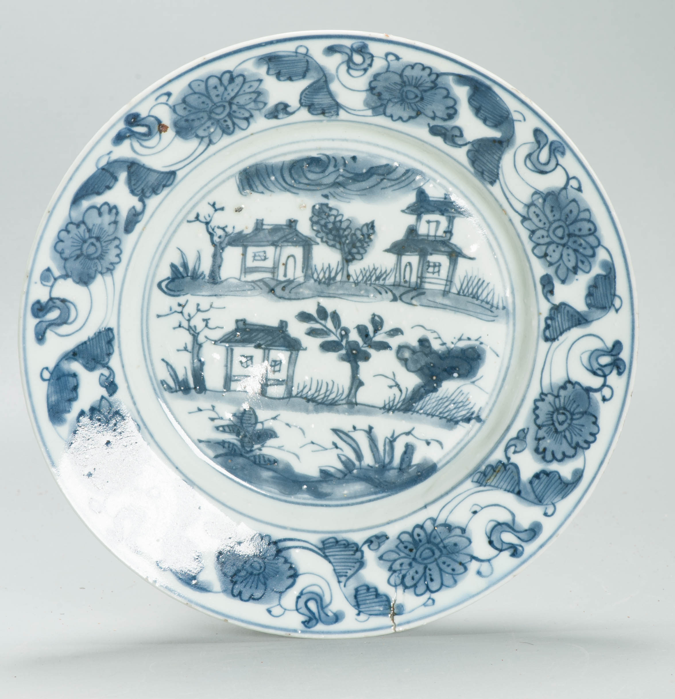 Antique Chinese Porcelain 16/17th century Plate European Houses Flowers
