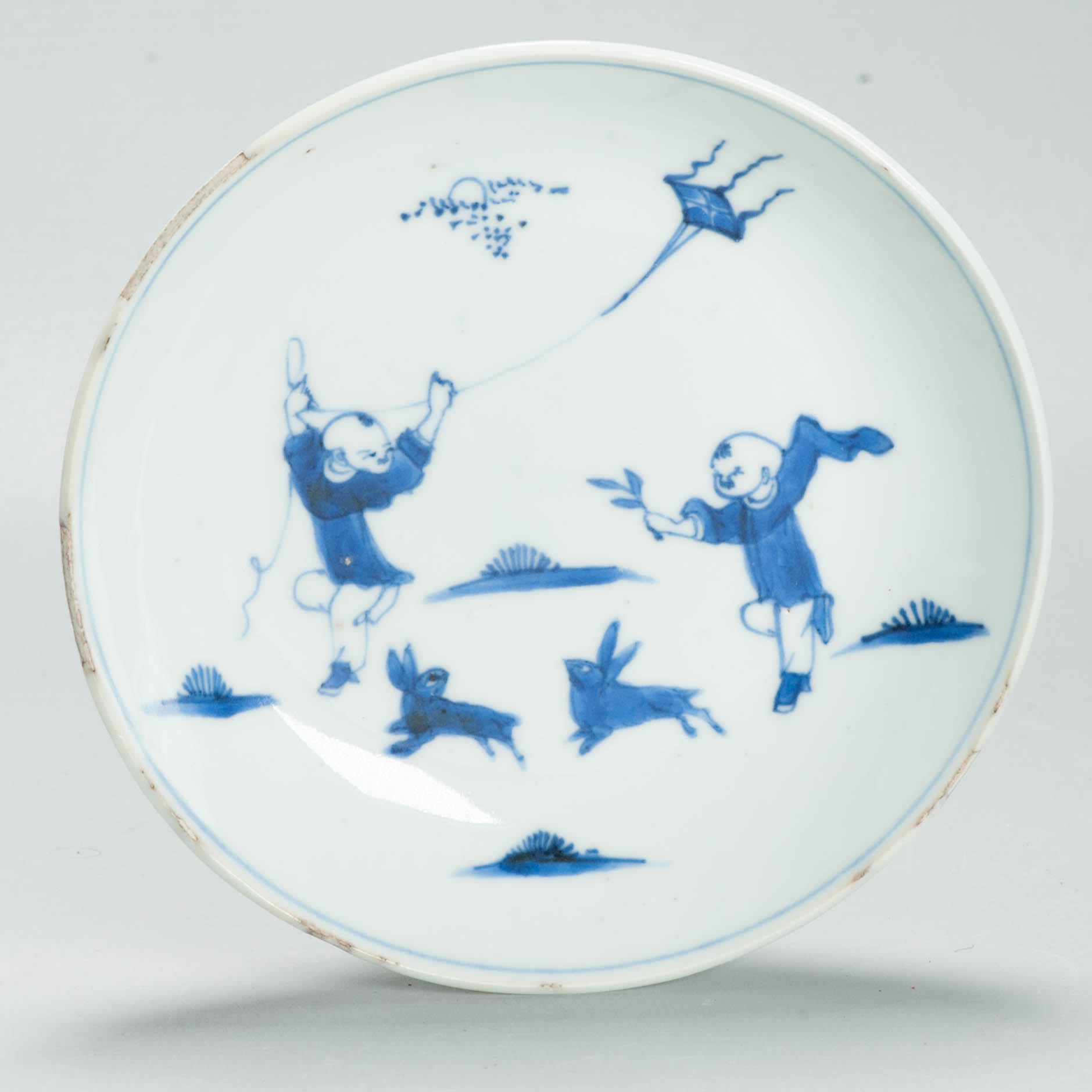 Antique Late Ming or Transitional 17th c Chinese Porcelain Boy and Rabbit China Dish