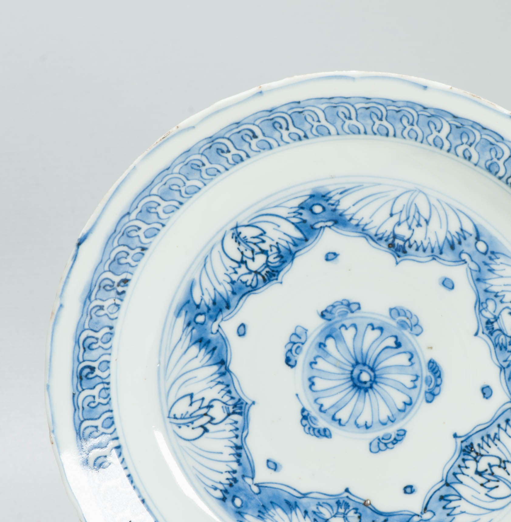 Antique 17th C Chinese Porcelain Tianqi-Chongzhen Buddhist Plate Ming - Image 4